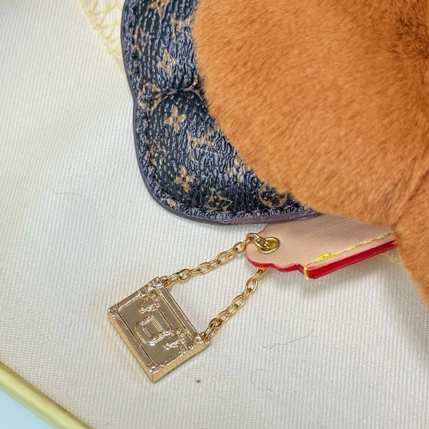 루이비통 비비안 모노그램 가죽 키링 상세 이미지 6