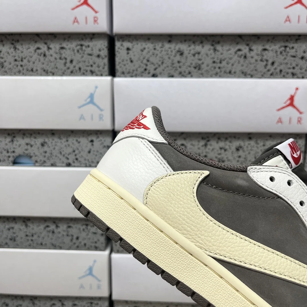 나이키 [PK] 화이트 브라운 DM7866-162 201946 Nike Travis Scott Reverse Mocha 3.0 상세 이미지 2