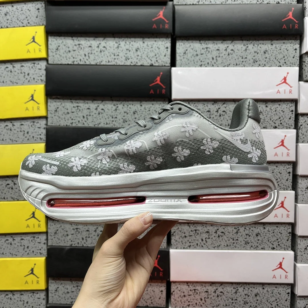나이키 [CG] 보메로 프리미엄 IO0028-001 201997 Nike Vomero Premium 상세 이미지 6