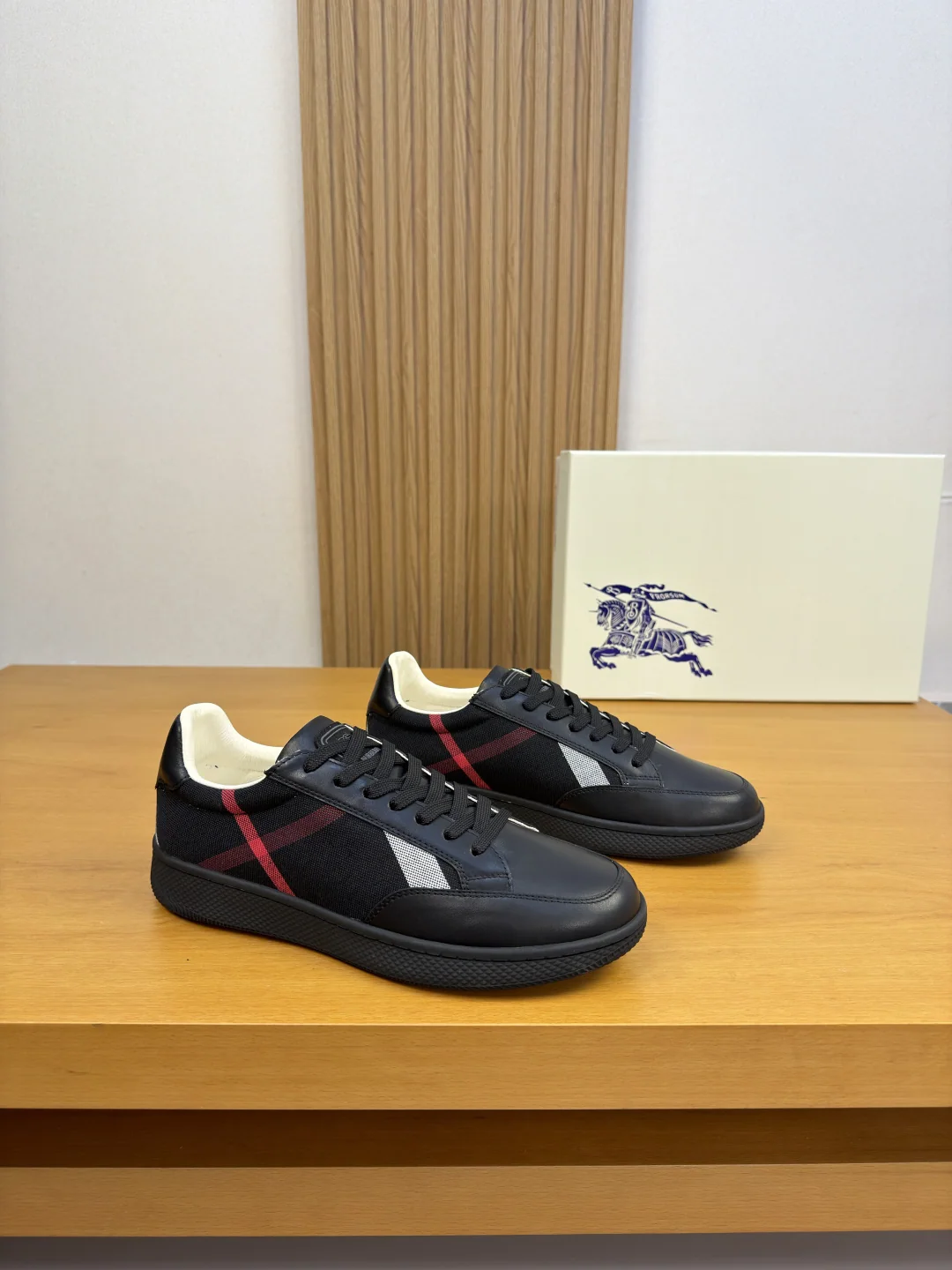 버버리 신발 149174 Burberry Sneakers
