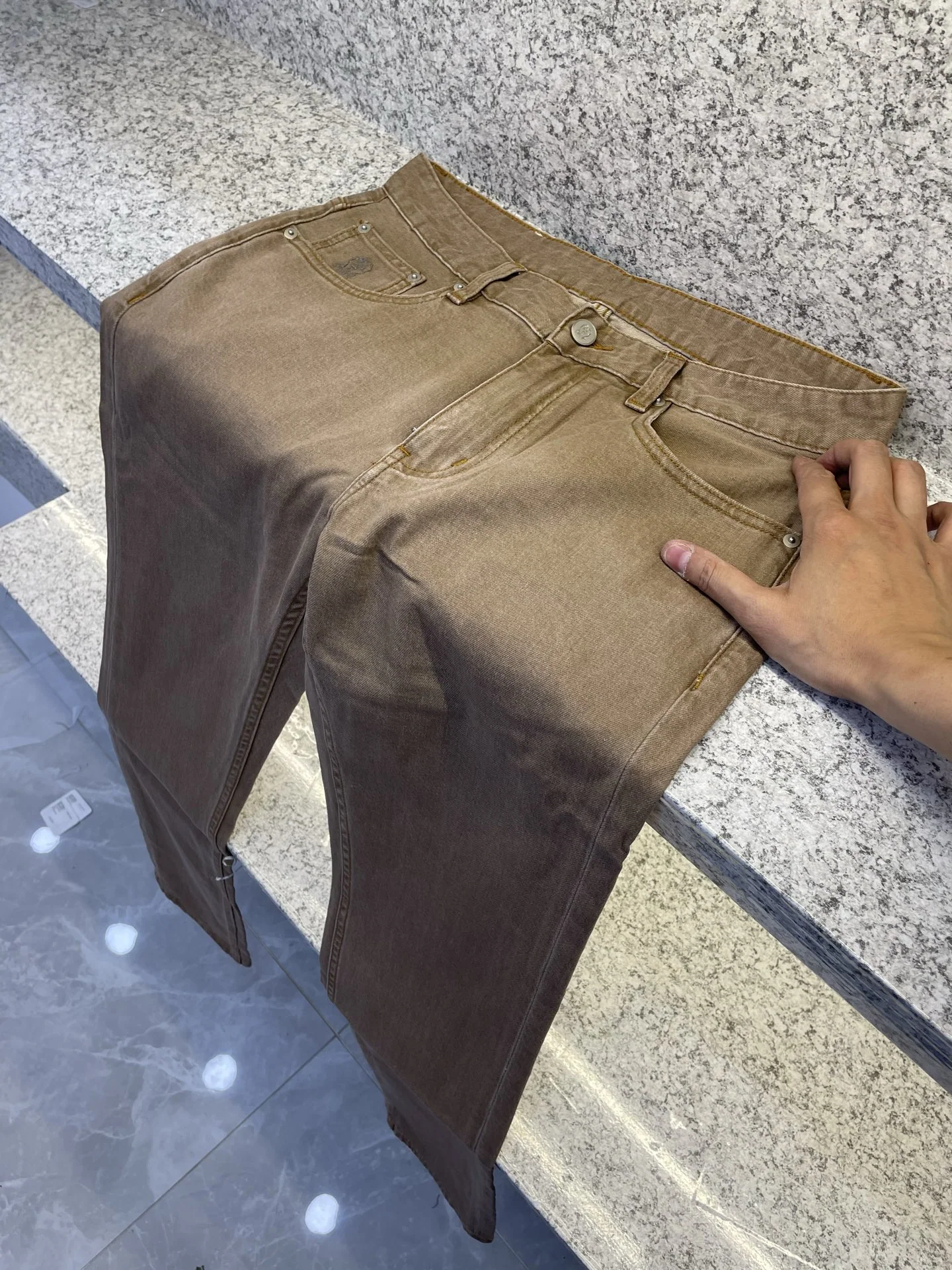 브루넬로쿠치넬리 남성 슬림핏 스트레이트 레그 진 바지 상세 이미지 9
