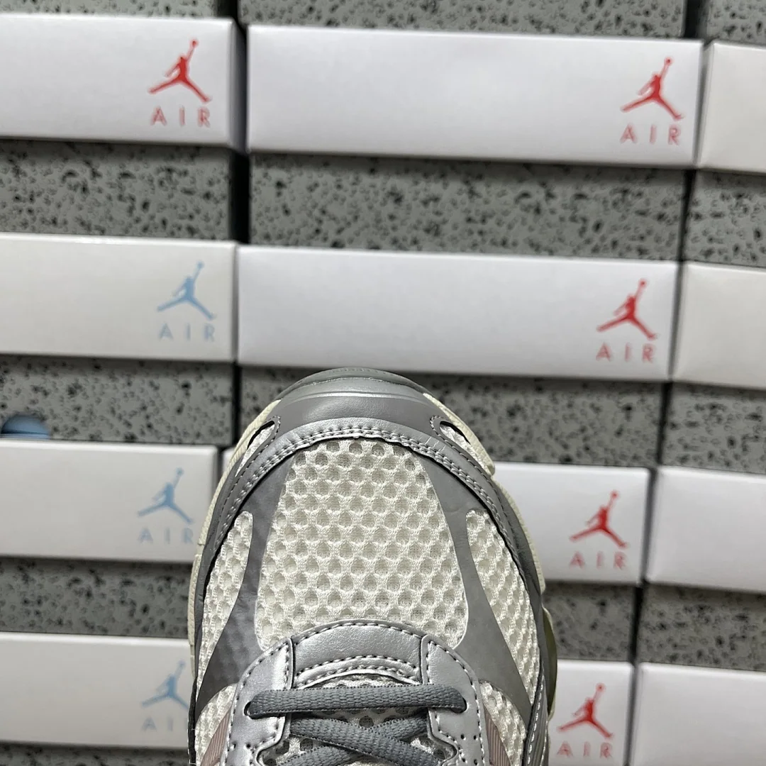 아식스 [TOP] 젤 큐뮬러스 16 1203A733-101 200299 Asics Gel-Cumulus 16 Cream Clay Grey 상세 이미지 6