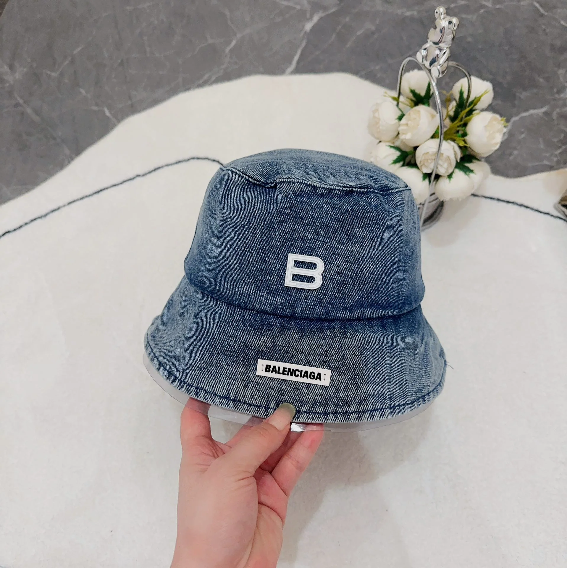 발렌시아가 데님 버킷 햇 상세 이미지 2