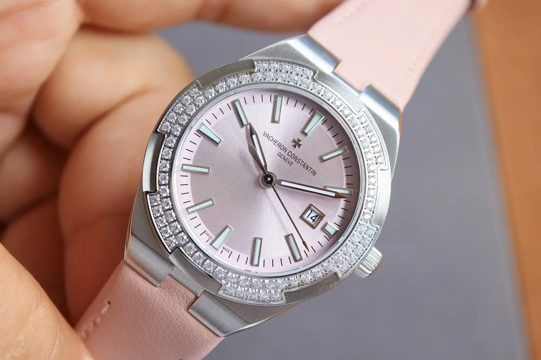 바쉐론콘스탄틴 바쉐론 콘스탄틴 오버시즈 4600 V 자동 CC 공장 레플리카 43597 Vacheron Constantin 상세 이미지 3