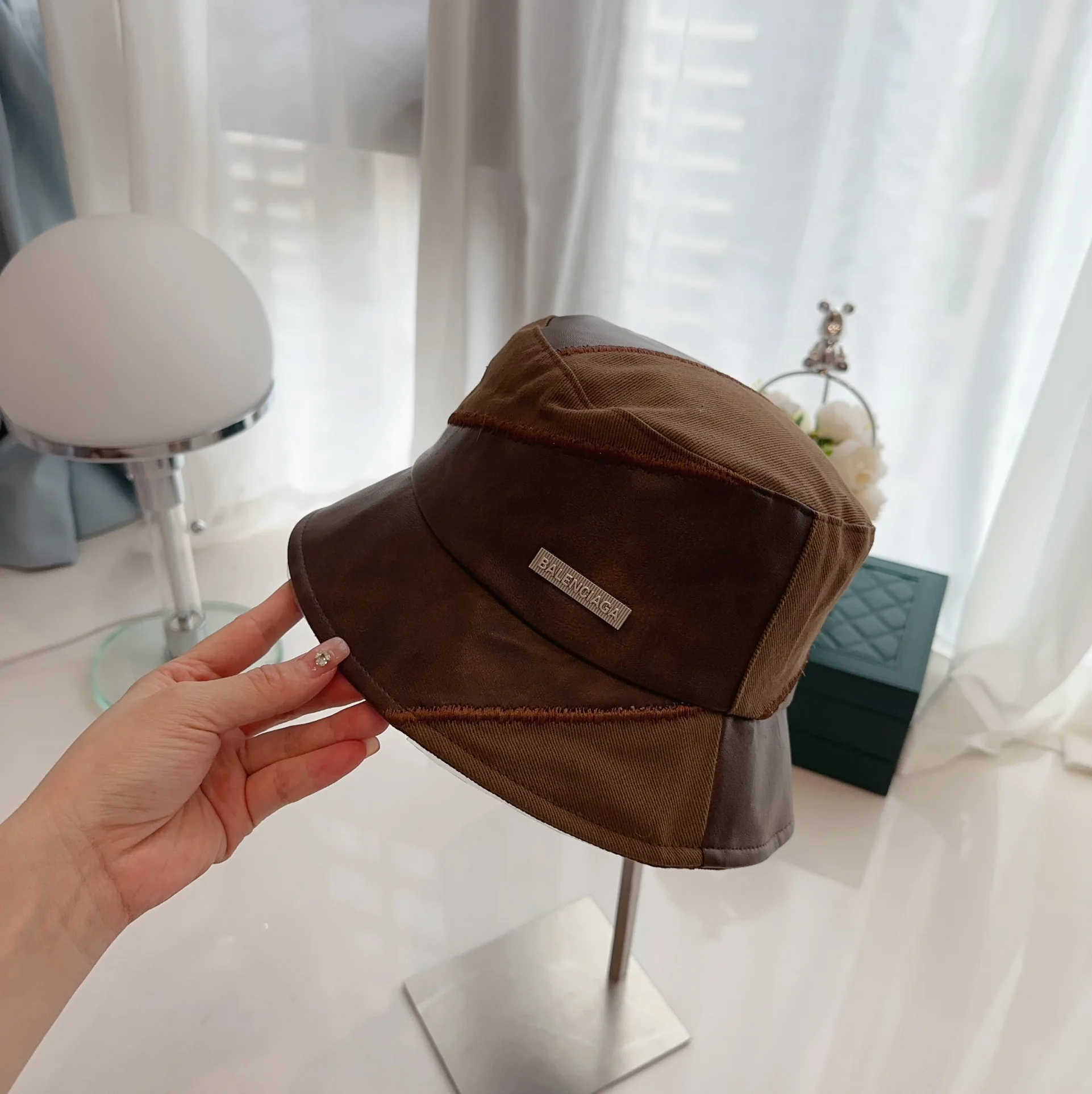 발렌시아가 모자 81606 Balenciaga Cap 상세 이미지 7