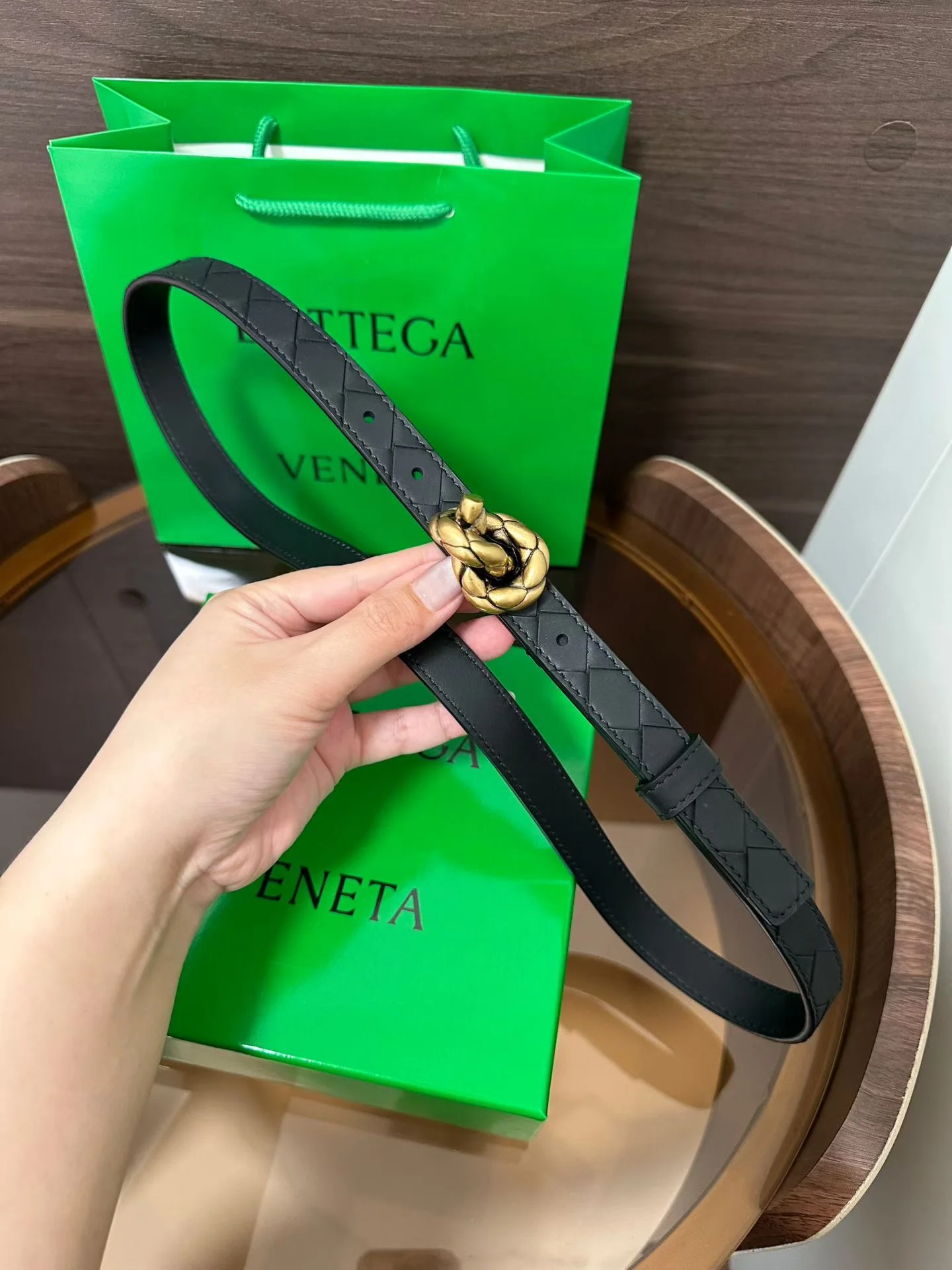 보테가베네타 빈티지 버클 여성 가죽 벨트 상세 이미지 4