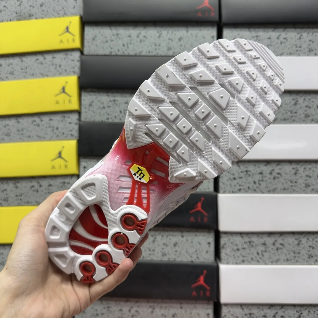 나이키 [BD] 에어 맥스 플러스 FN3488-100 201914 Nike Air Max Plus Lace Utility White 상세 이미지 5
