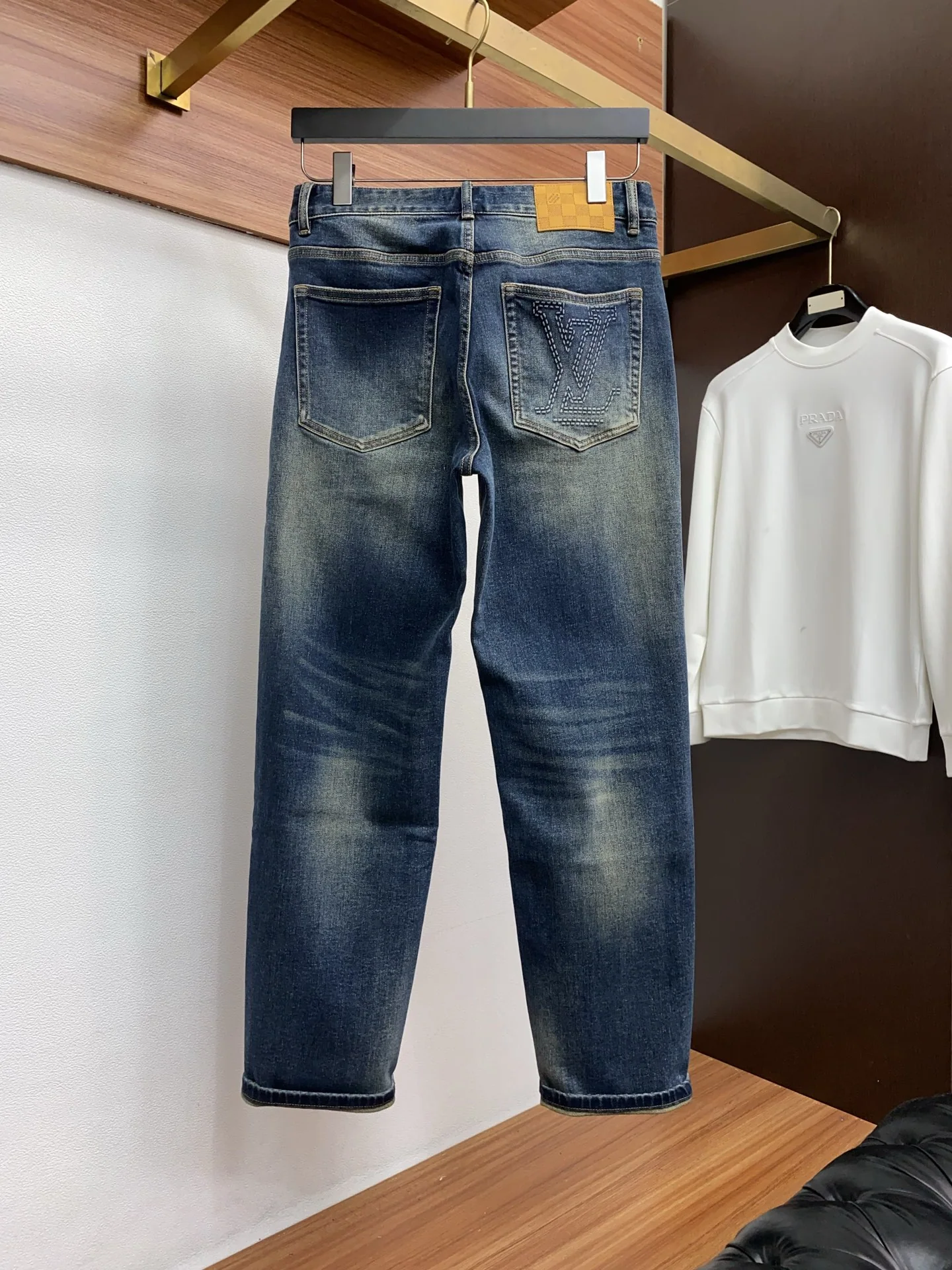 루이비통 데님 슬림핏 바지 상세 이미지 8