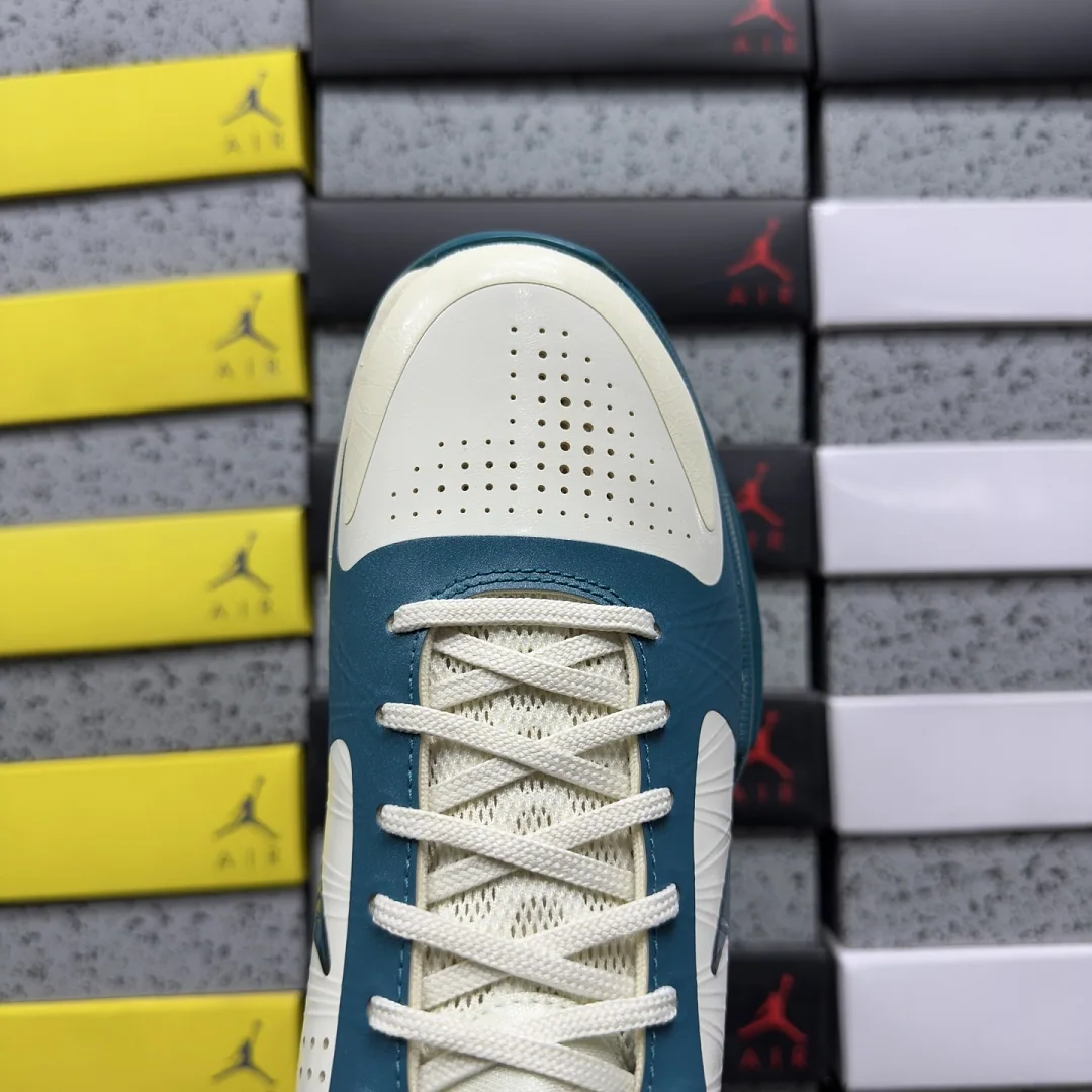 나이키 [GX] 코비 5 프로트로 IZ1852-100 201739 Nike Kobe 5 Protro Caitlin Clark Coconut 상세 이미지 5