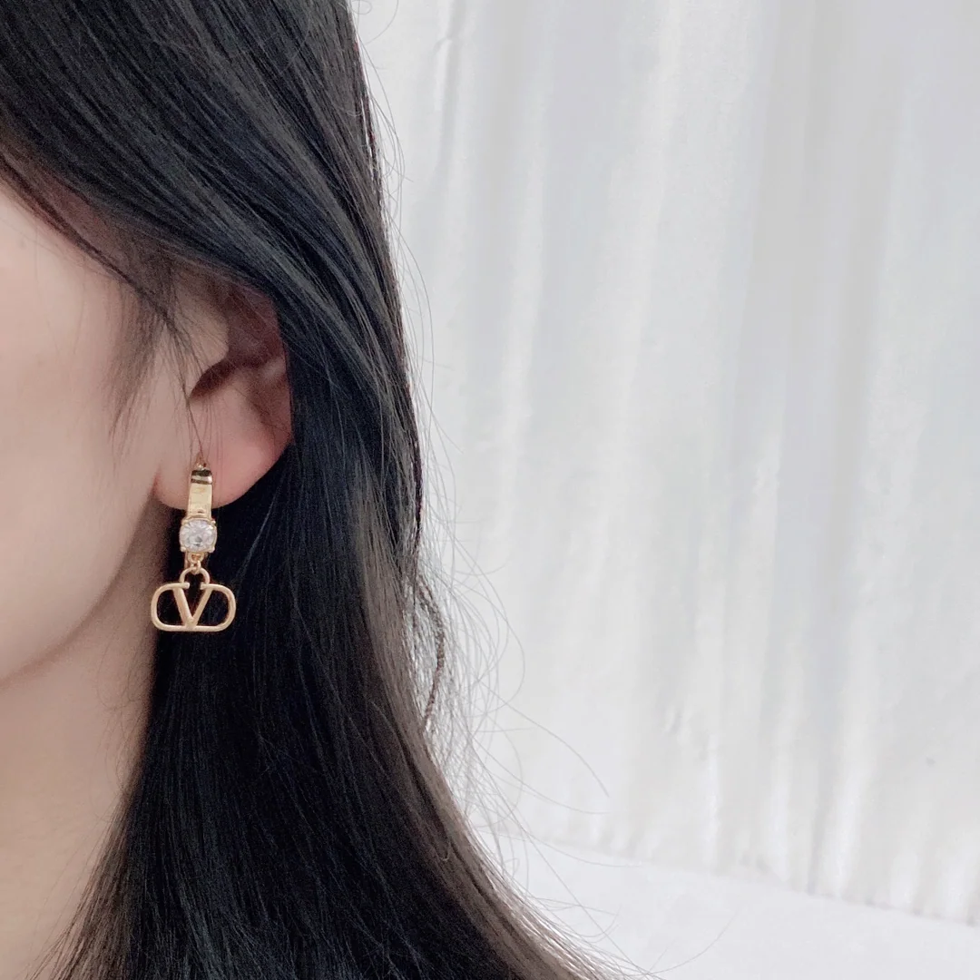 발렌티노 미니멀 빈티지 귀걸이 상세 이미지 2