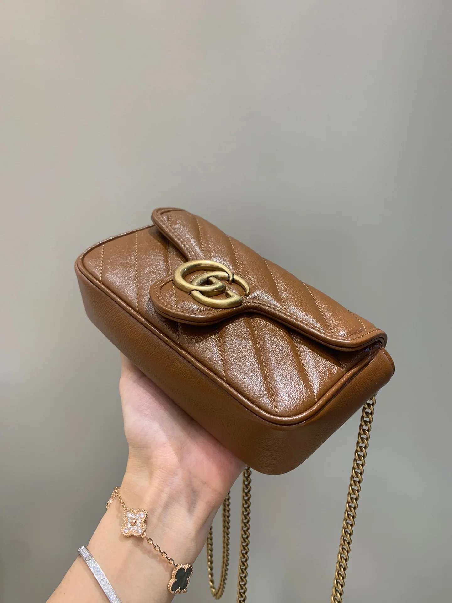 구찌 마몬트 카라멜 미니 숄더백 16.5CM476433 상세 이미지 4