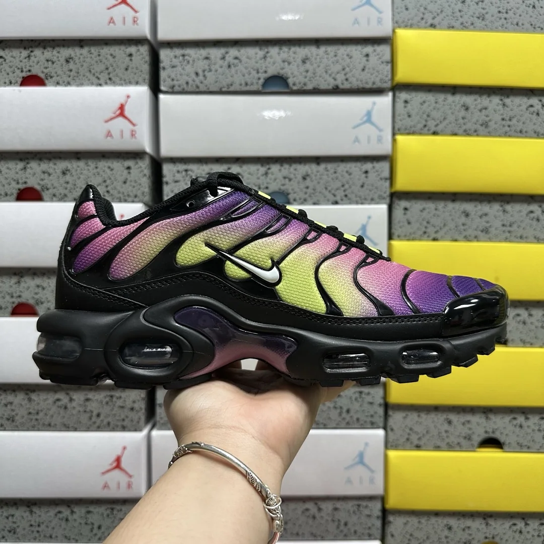 나이키 [DF] 에어 맥스 플러스 DZ3670-006 201513 Nike Air Max Plus Northern Lights 상세 이미지 10