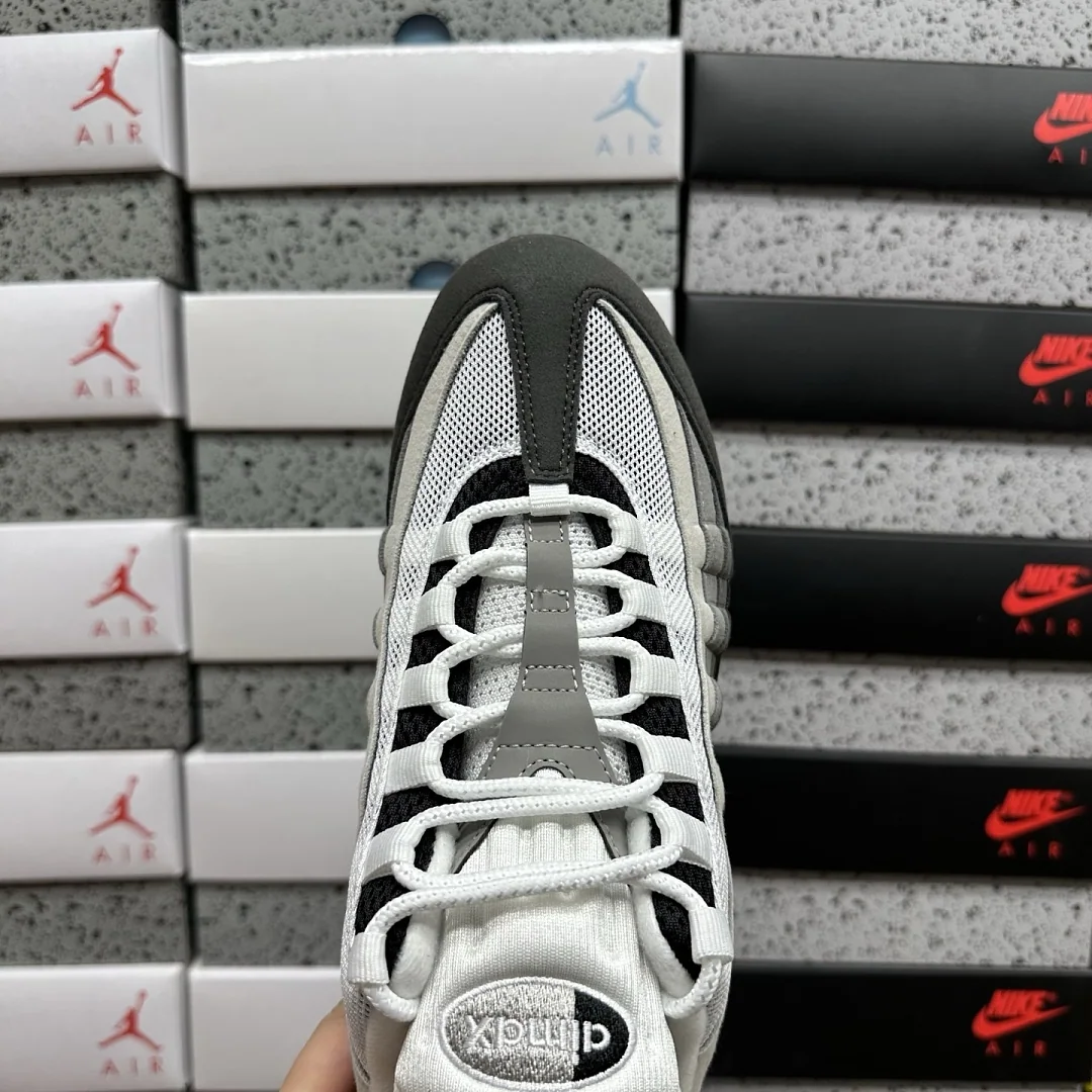 나이키 [KZ2.0] 에어 맥스 95 OG HM4740-007 201561 Nike Air Max 95 OG Big Bubble Granite 상세 이미지 5