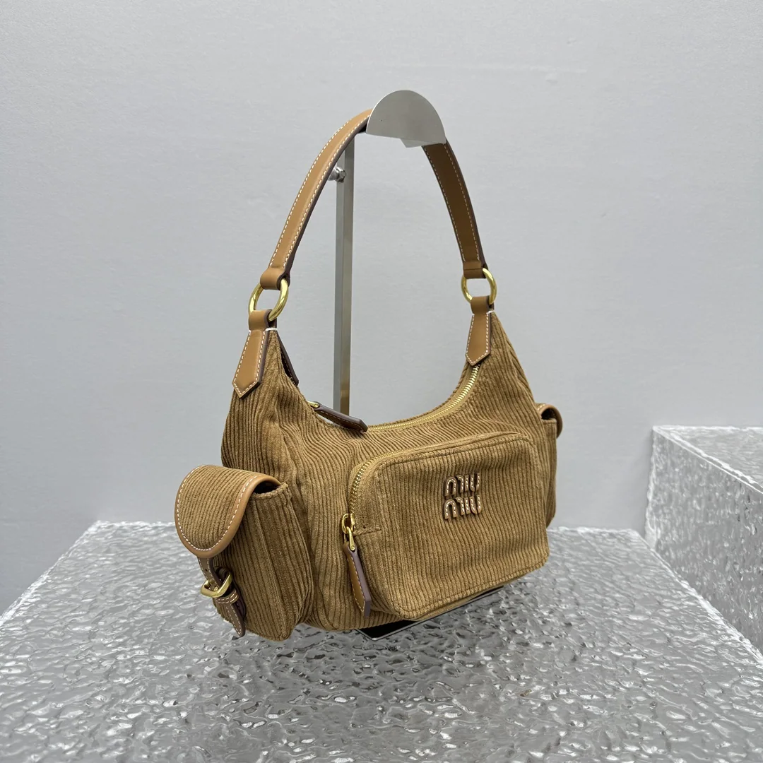 미우미우 가방 상세 이미지 3