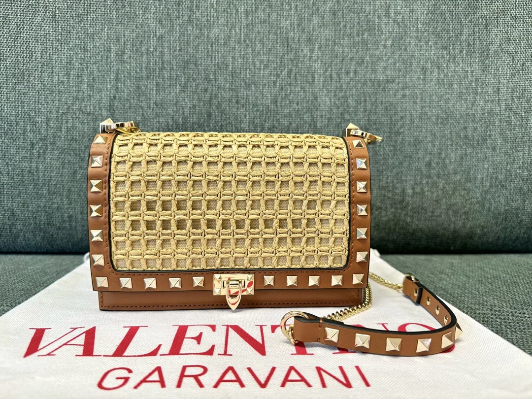 발렌티노 라피아 우븐 WOC 체인백 상세 이미지 1