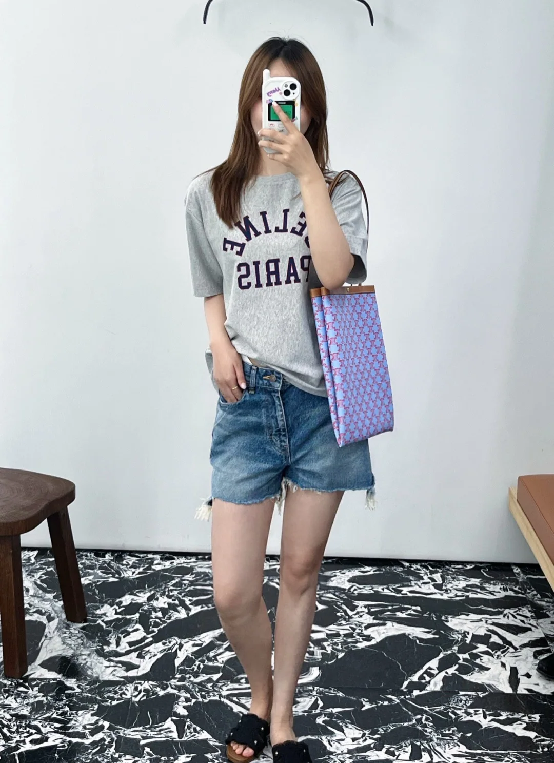 셀린느 컬러 블록 레터 프린트 반팔 티셔츠 상세 이미지 7