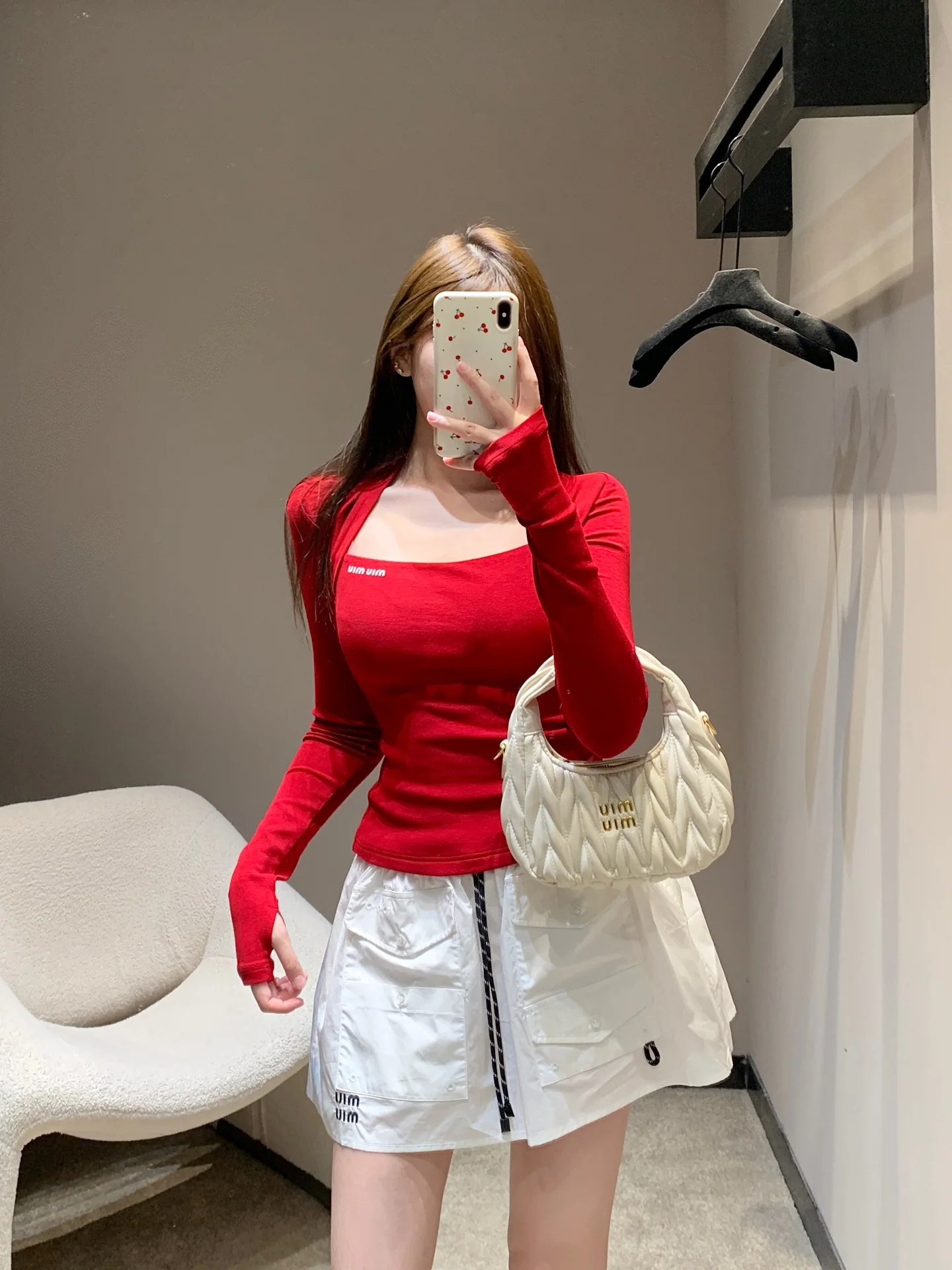 미우미우 스퀘어넥 홀터넥 긴팔 티셔츠 상세 이미지 1