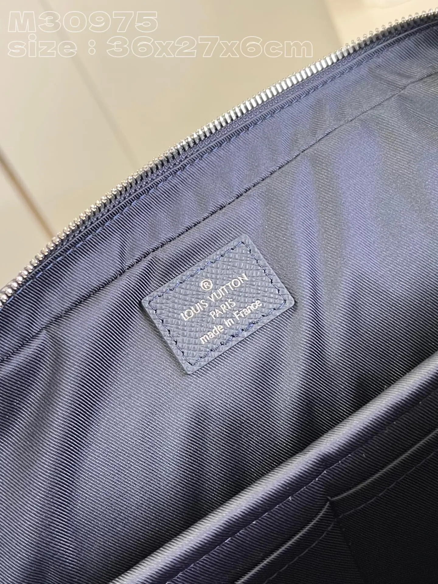 루이비통 블루 에디션 보야지 브리프케이스 가방 M30975 상세 이미지 9