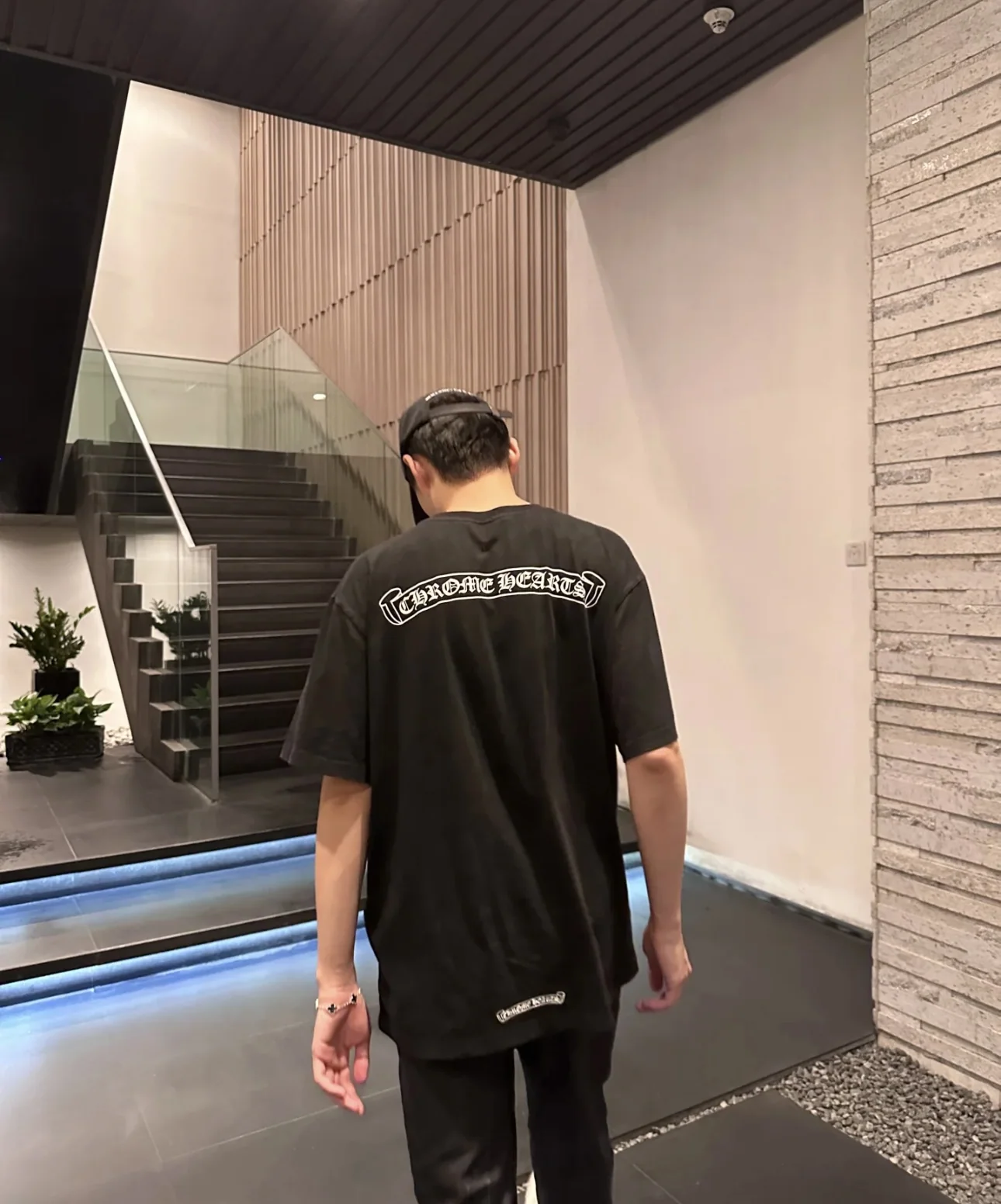 크롬하츠 클래식 스크롤 반팔 티셔츠 상세 이미지 5
