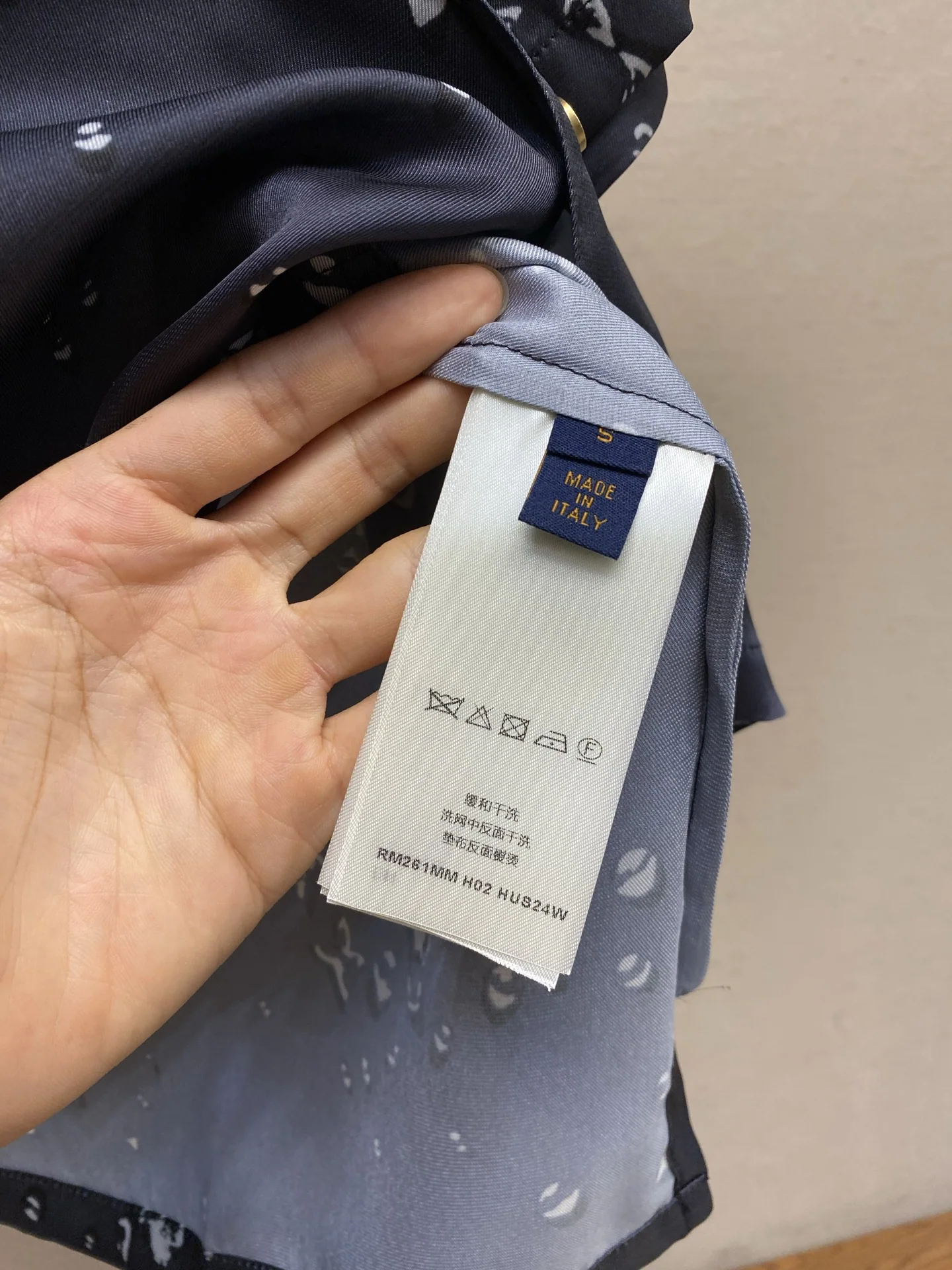 루이비통 물방울 실크셔츠 상세 이미지 7
