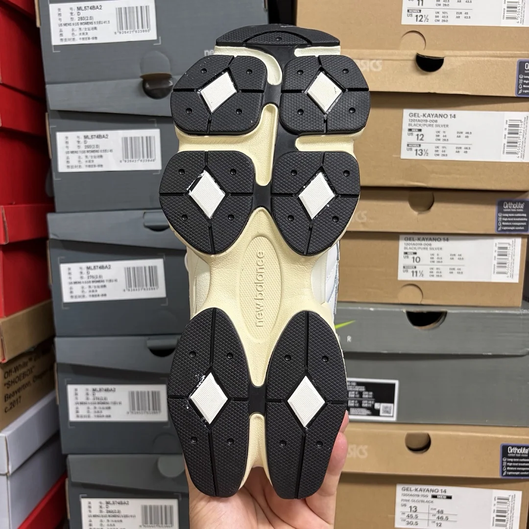 뉴발란스 [C] 9060 화이트 블랙 U9060AAB 202101 New Balance 9060 상세 이미지 8
