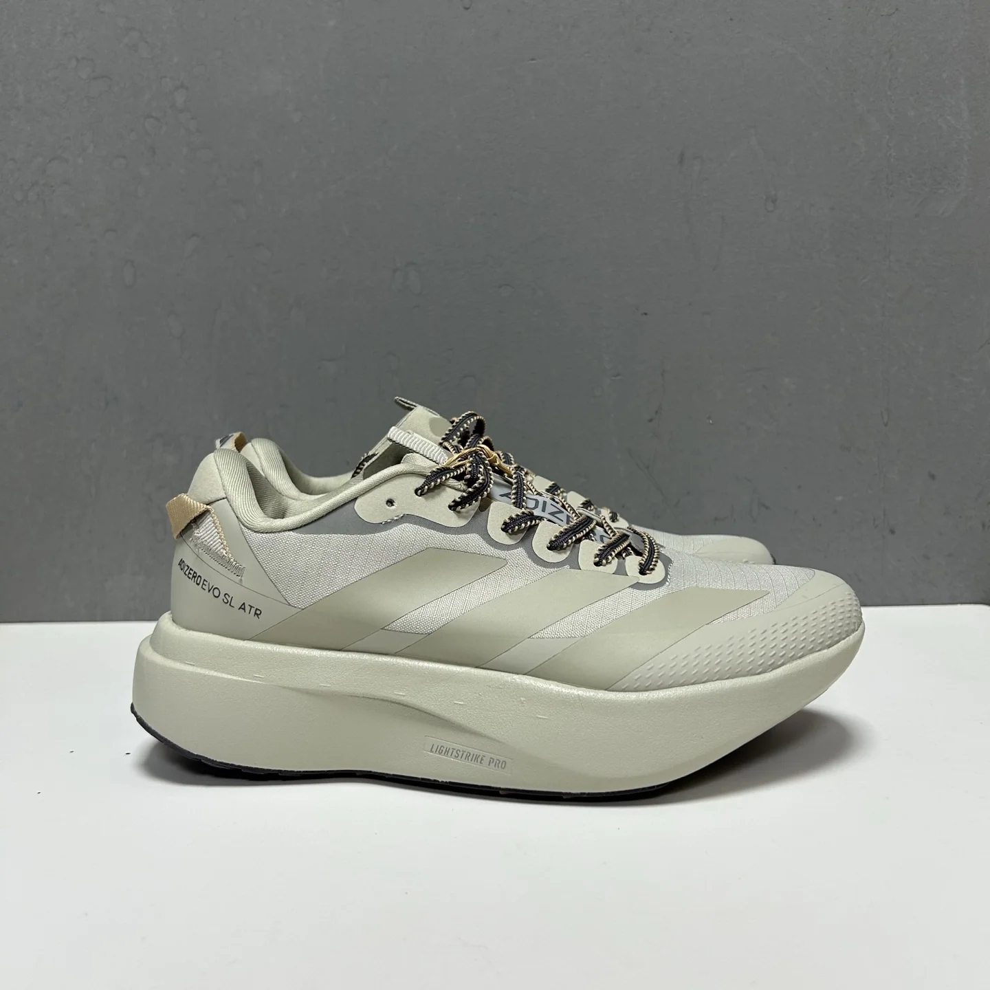 아디다스 신발 157698 Adidas Sneakers