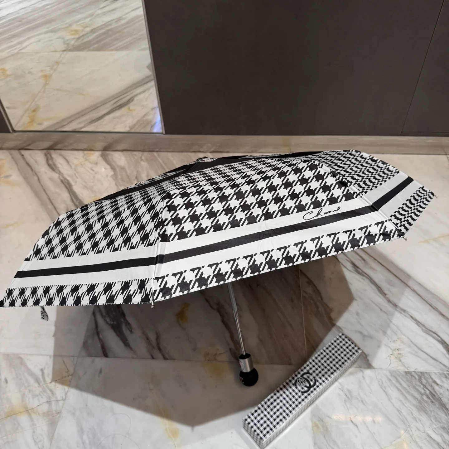 샤넬 우산 85422 Chanel Umbrella 상세 이미지 8
