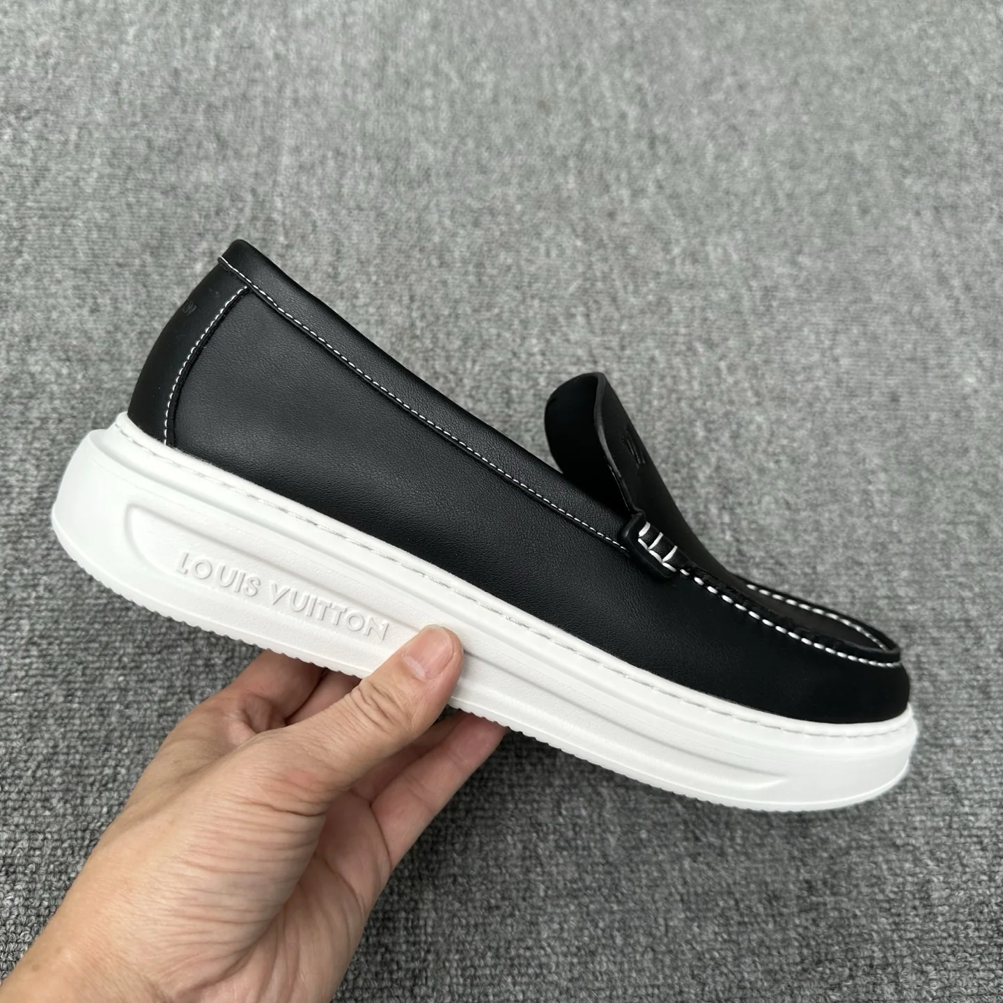 루이비통 남성 캐주얼 스포츠화 신발 상세 이미지 4
