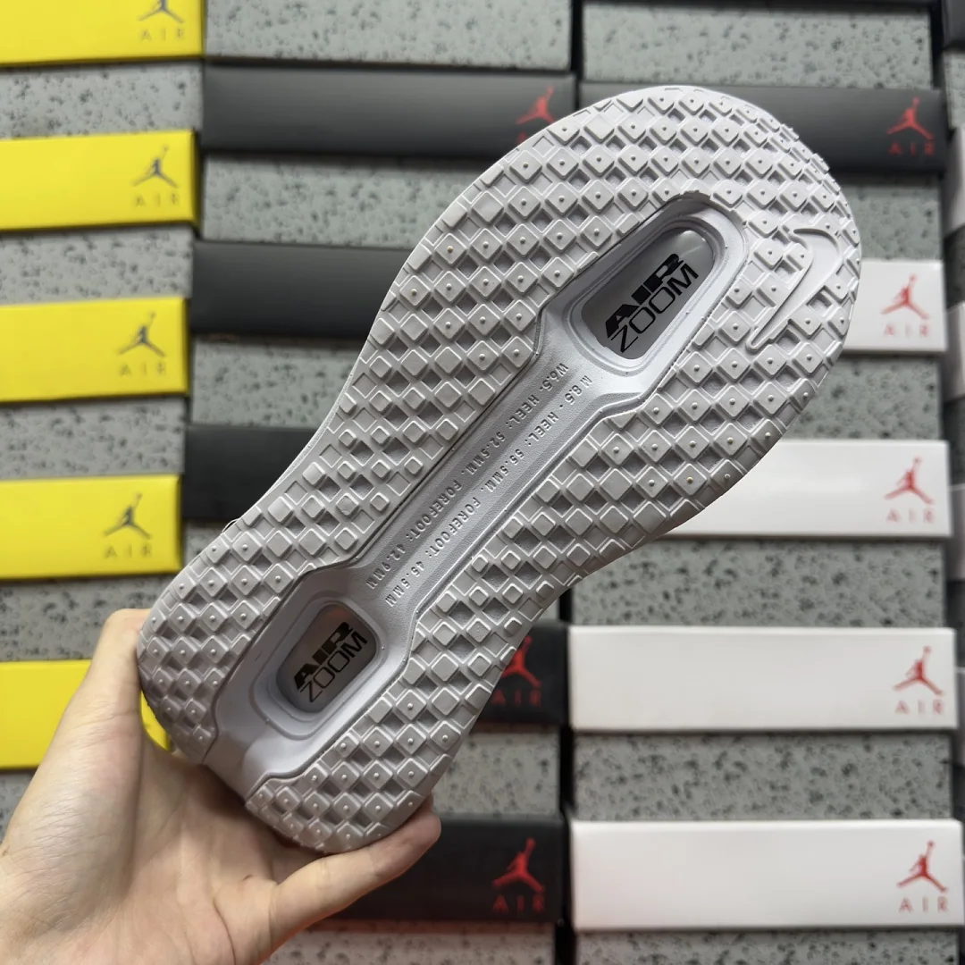 나이키 [5A] 보메로 프리미엄 HQ2050-104 201800 Nike Vomero Premium Grey Fog Dark Obsidian 상세 이미지 8