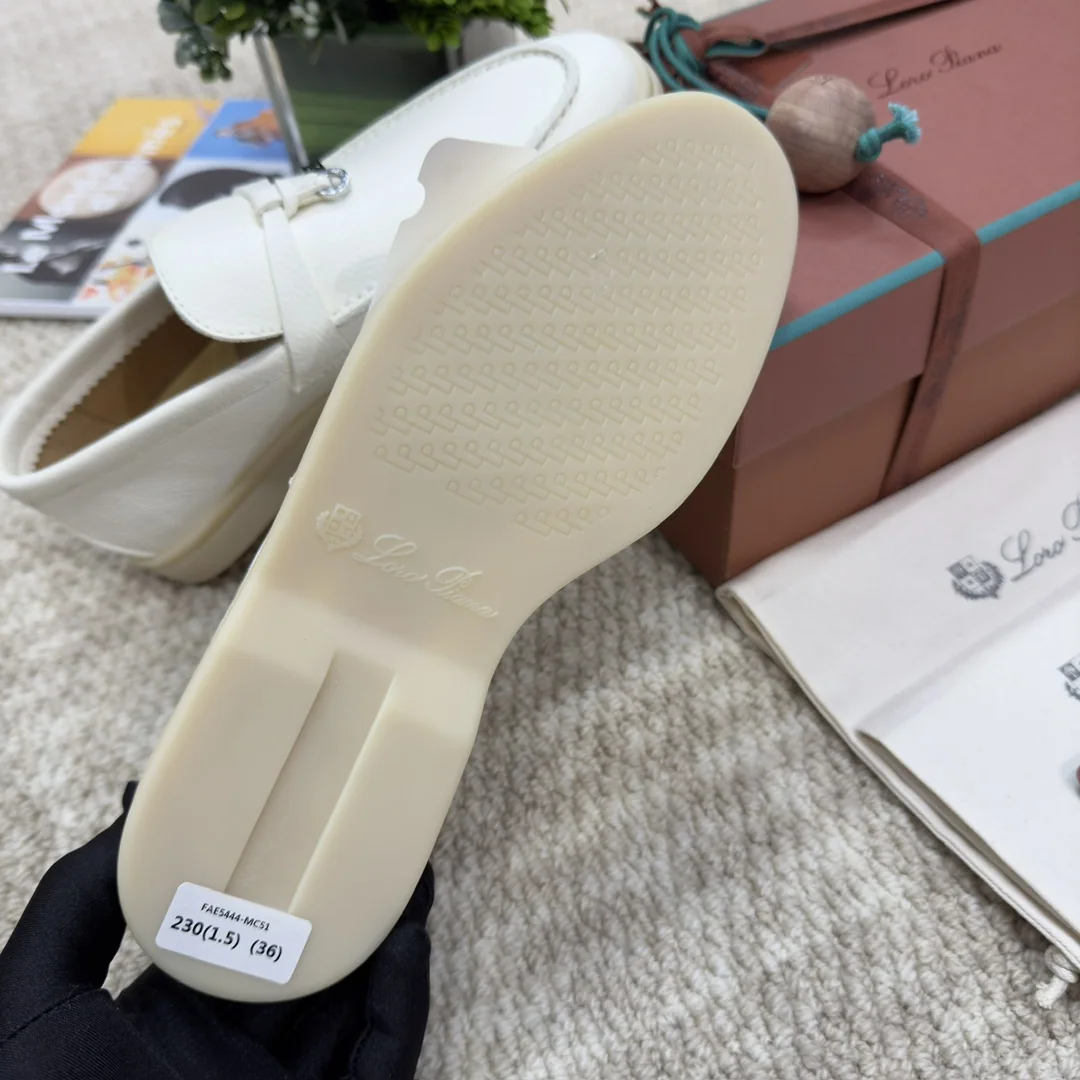 로로피아나 남성 신발 상세 이미지 7