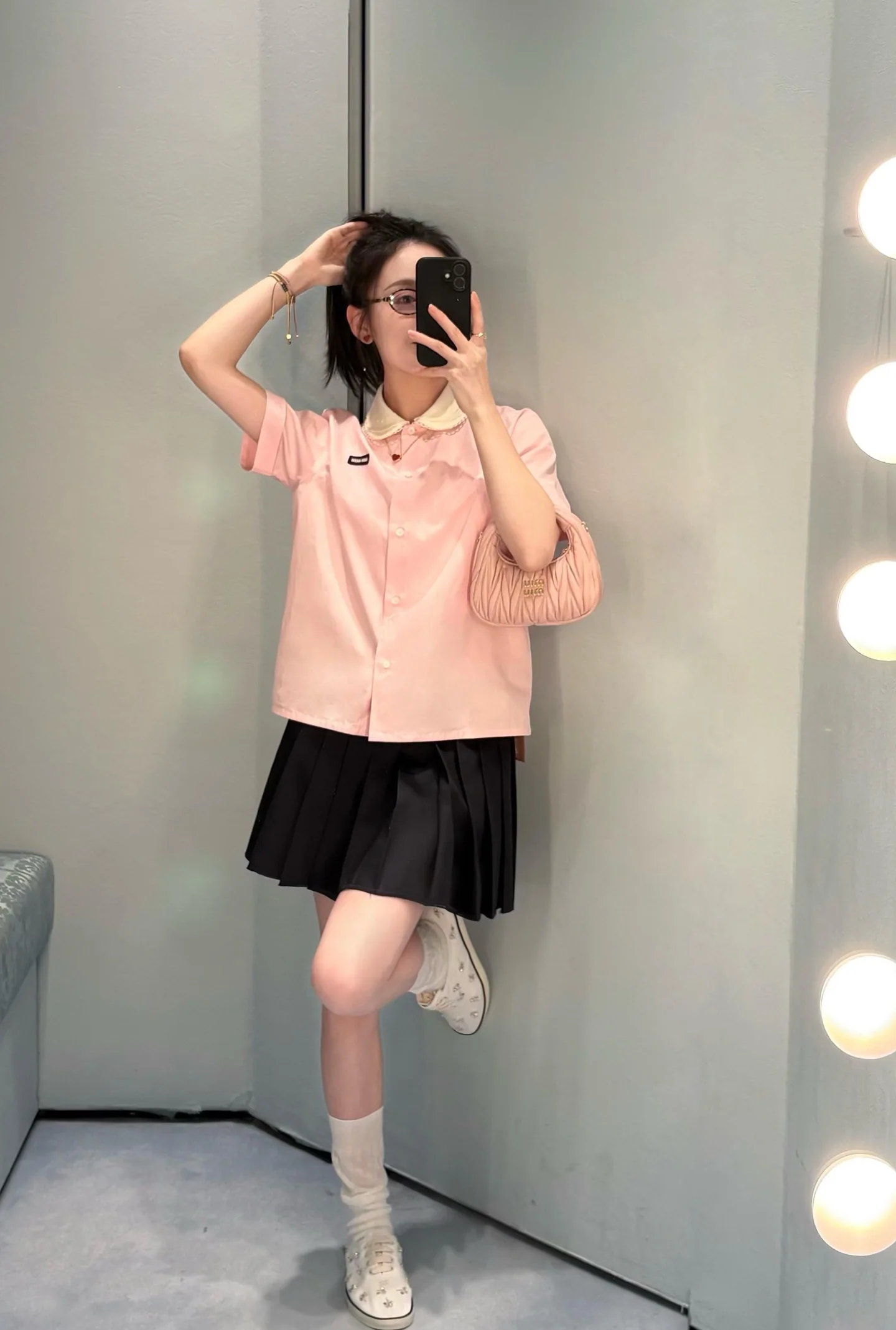 미우미우 착탈식 레이스 피터팬 카라 반팔 셔츠 26 SS 상세 이미지 3