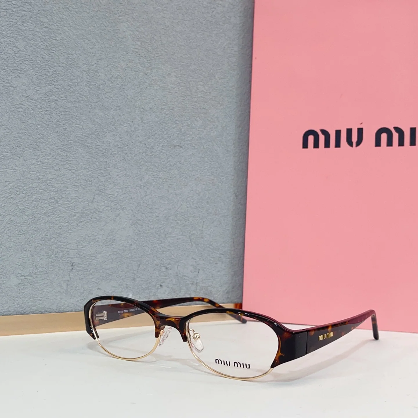 미우미우 선글라스 73079 Miu Miu Sunglasses 상세 이미지 2