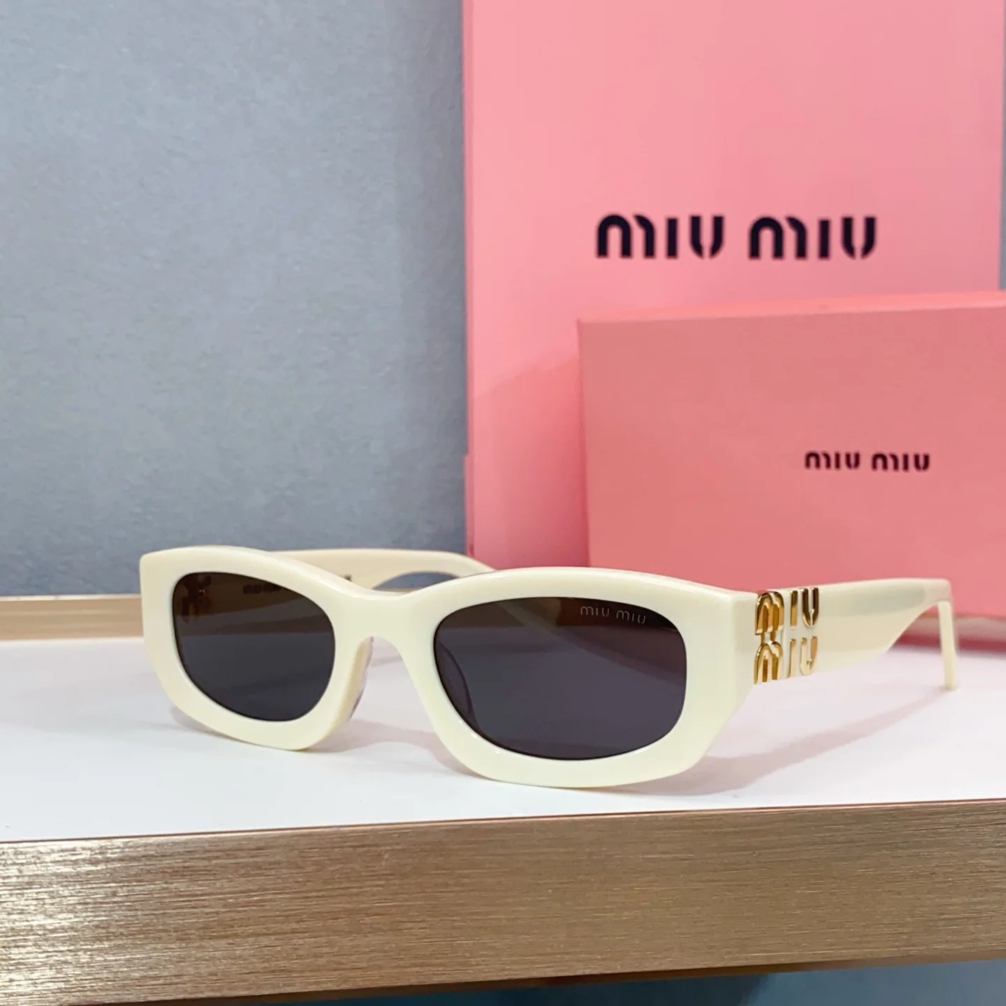 미우미우 선글라스 MU 04 UV 상세 이미지 5
