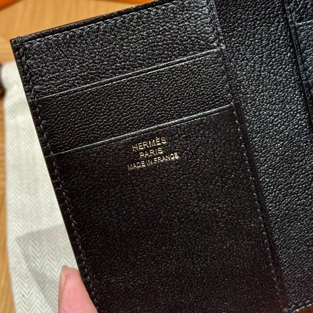 에르메스 베어 삼단 금장 블랙 염소가죽 지갑 상세 이미지 2