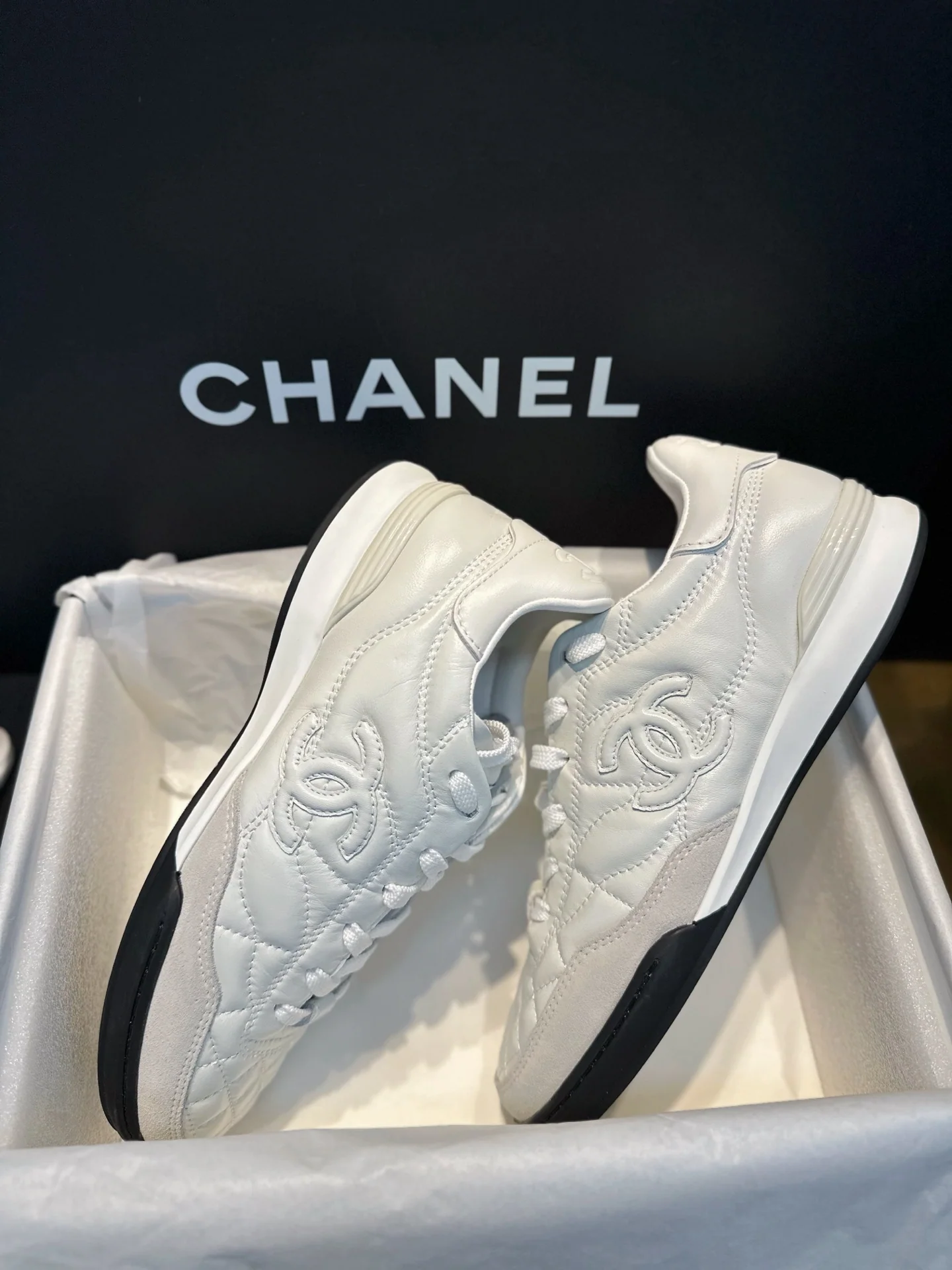 샤넬 화이트 트레이닝 스니커즈 3266 상세 이미지 7