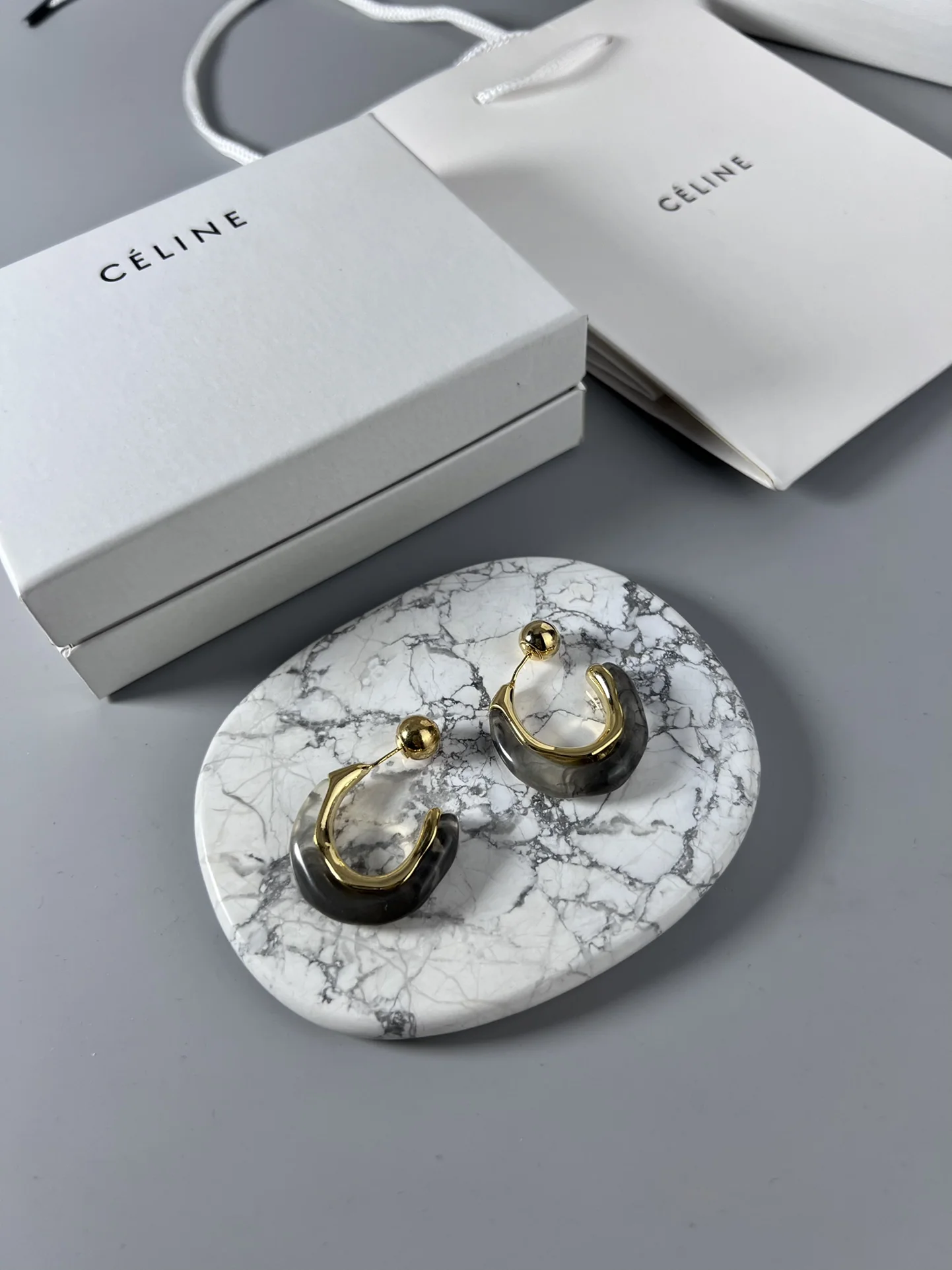 셀린느 귀걸이 69681 Celine Earrings 상세 이미지 2