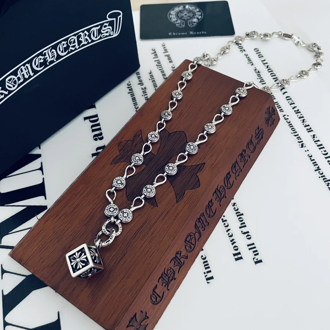 크롬하츠 레트로 다이스 펜던트 목걸이 상세 이미지 4