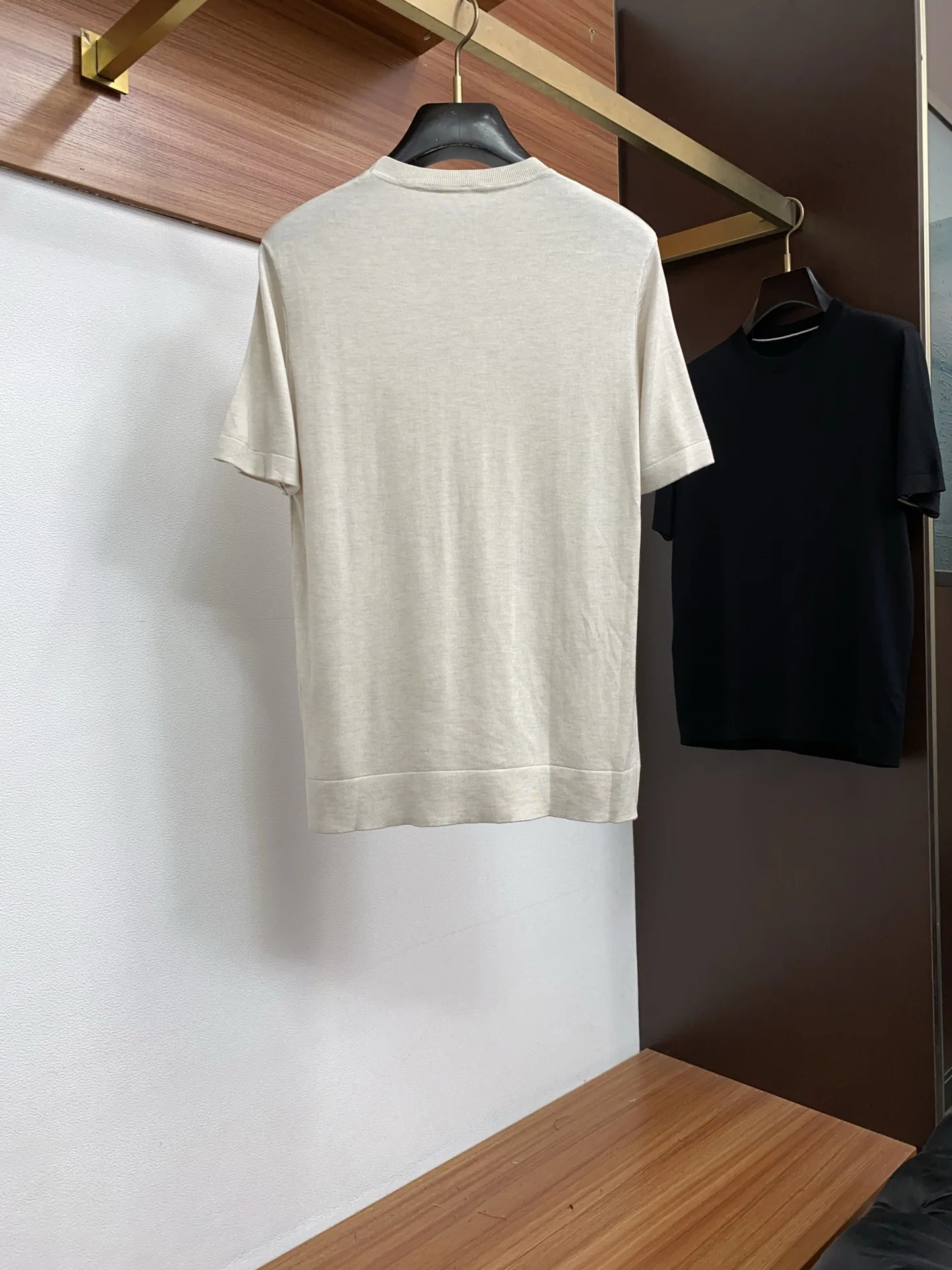 로로피아나 남성 크루넥 반팔 니트 티셔츠 상세 이미지 10