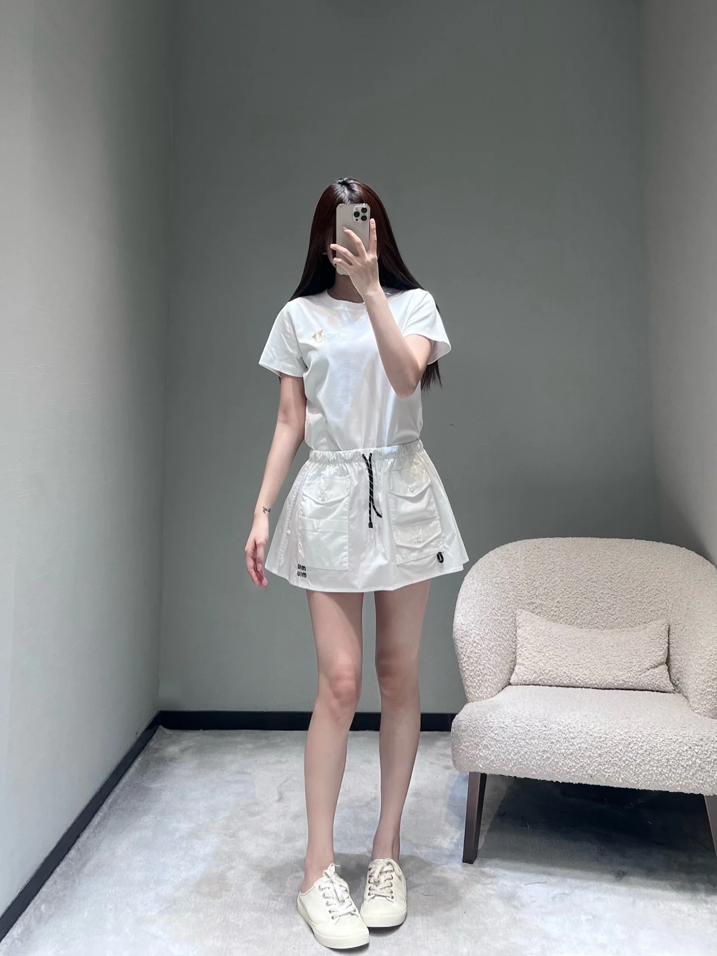 디올 스타 자수 라운드넥 여성 반팔 티셔츠 상세 이미지 6