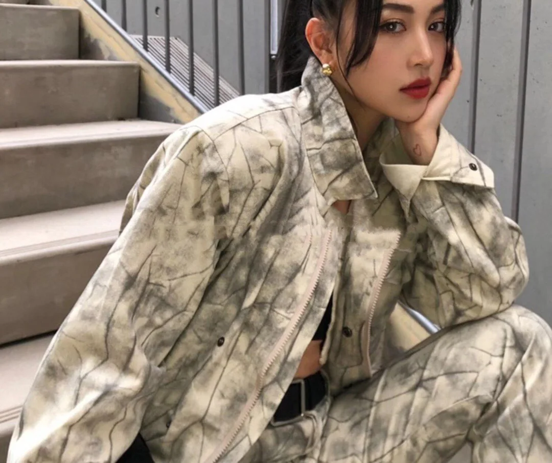 셀린느 C 하프 서클 메탈 귀걸이 상세 이미지 2