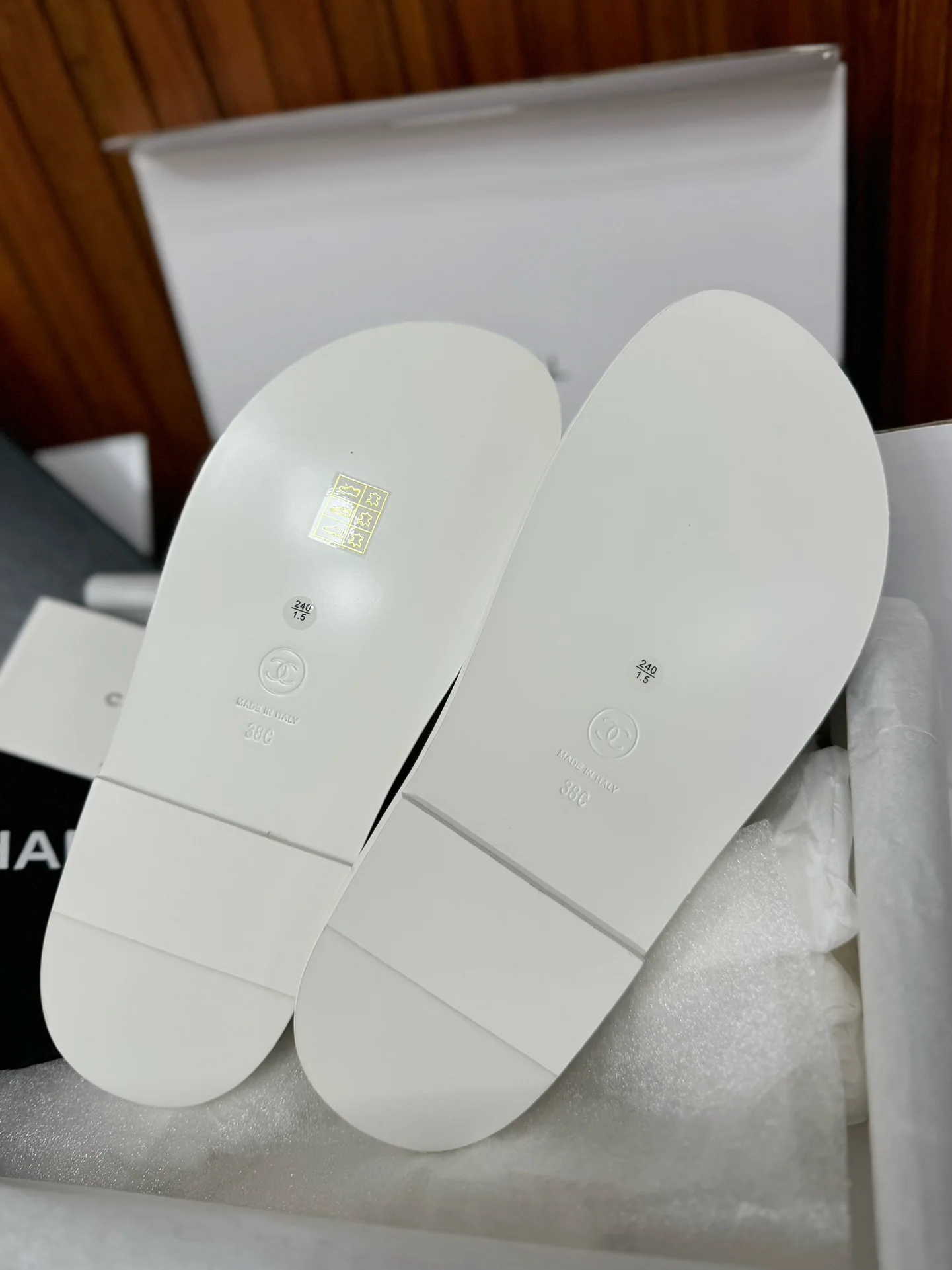 샤넬 24 벨크로 램스킨 슬리퍼 상세 이미지 6