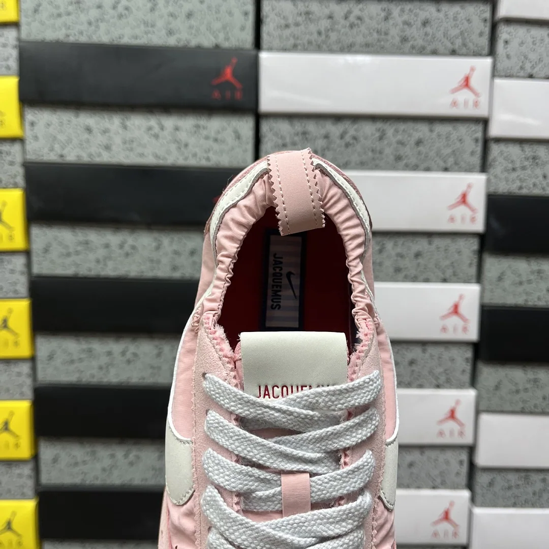 나이키 [YJ] HV8547-601 201607 Nike Moon Shoe SP Jacquemus Aluminum Pink 상세 이미지 3