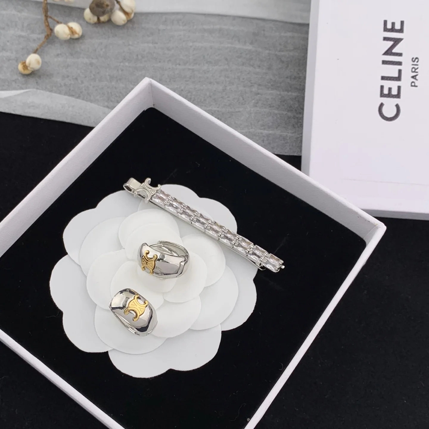 셀린느 귀걸이 69422 Celine Earrings 상세 이미지 2