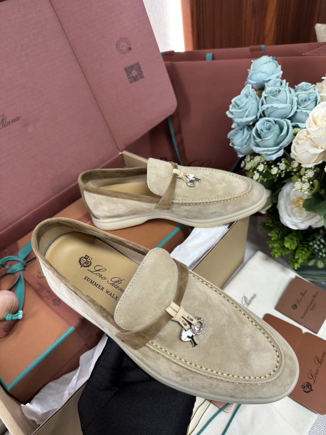 로로피아나 남성 신발 상세 이미지 4