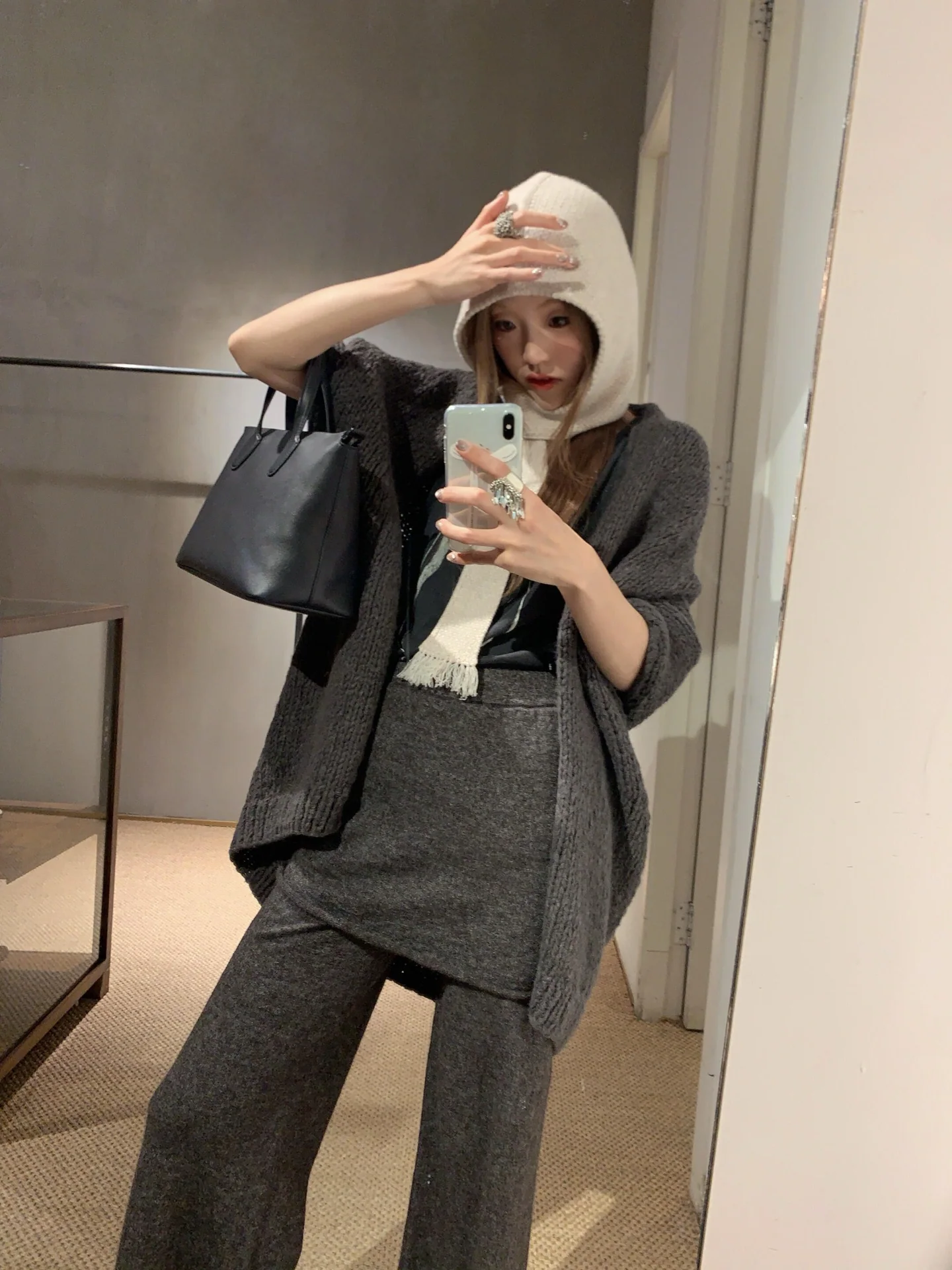 더로우 마르셀 가방 상세 이미지 2