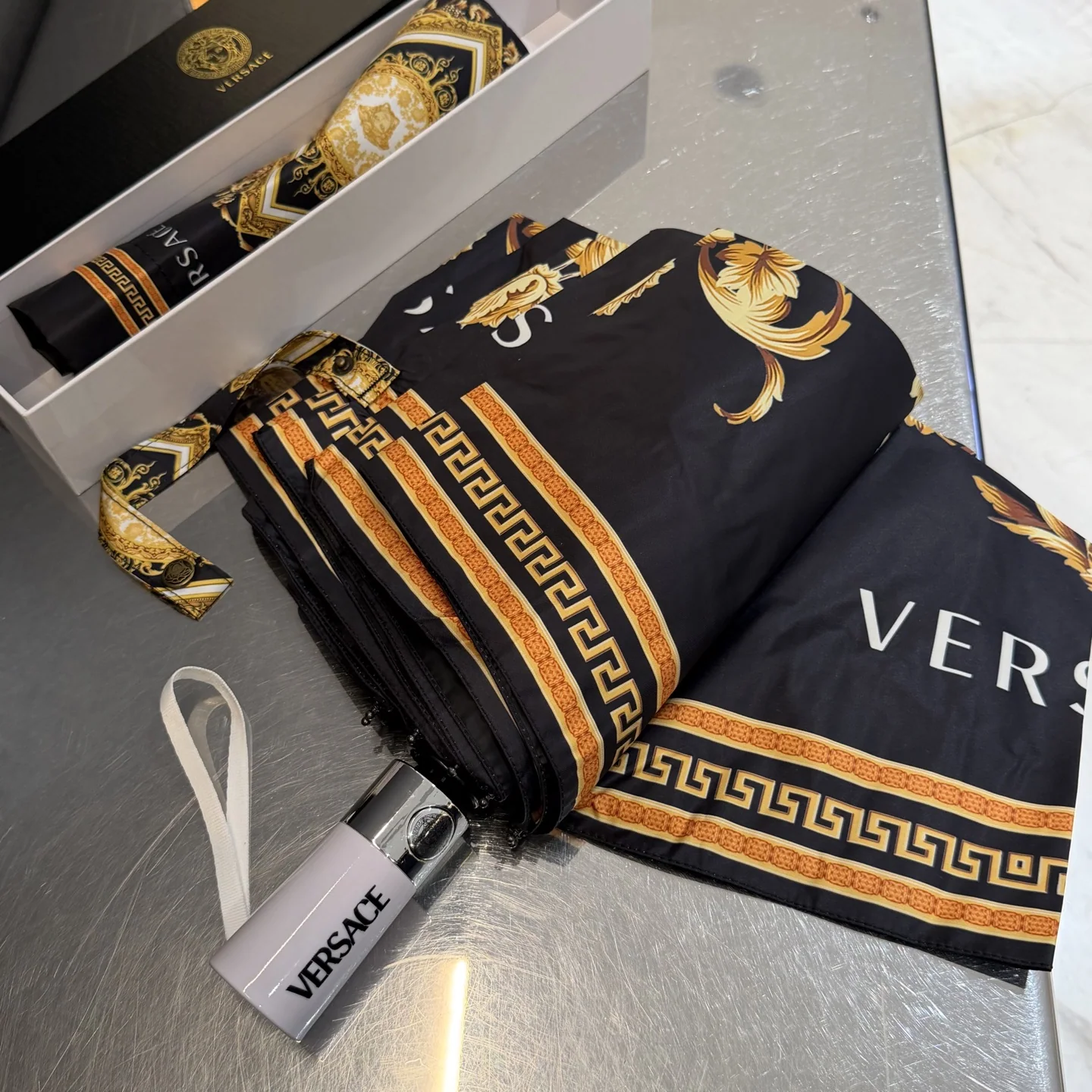 베르사체 우산 85653 Versace Umbrella 상세 이미지 3