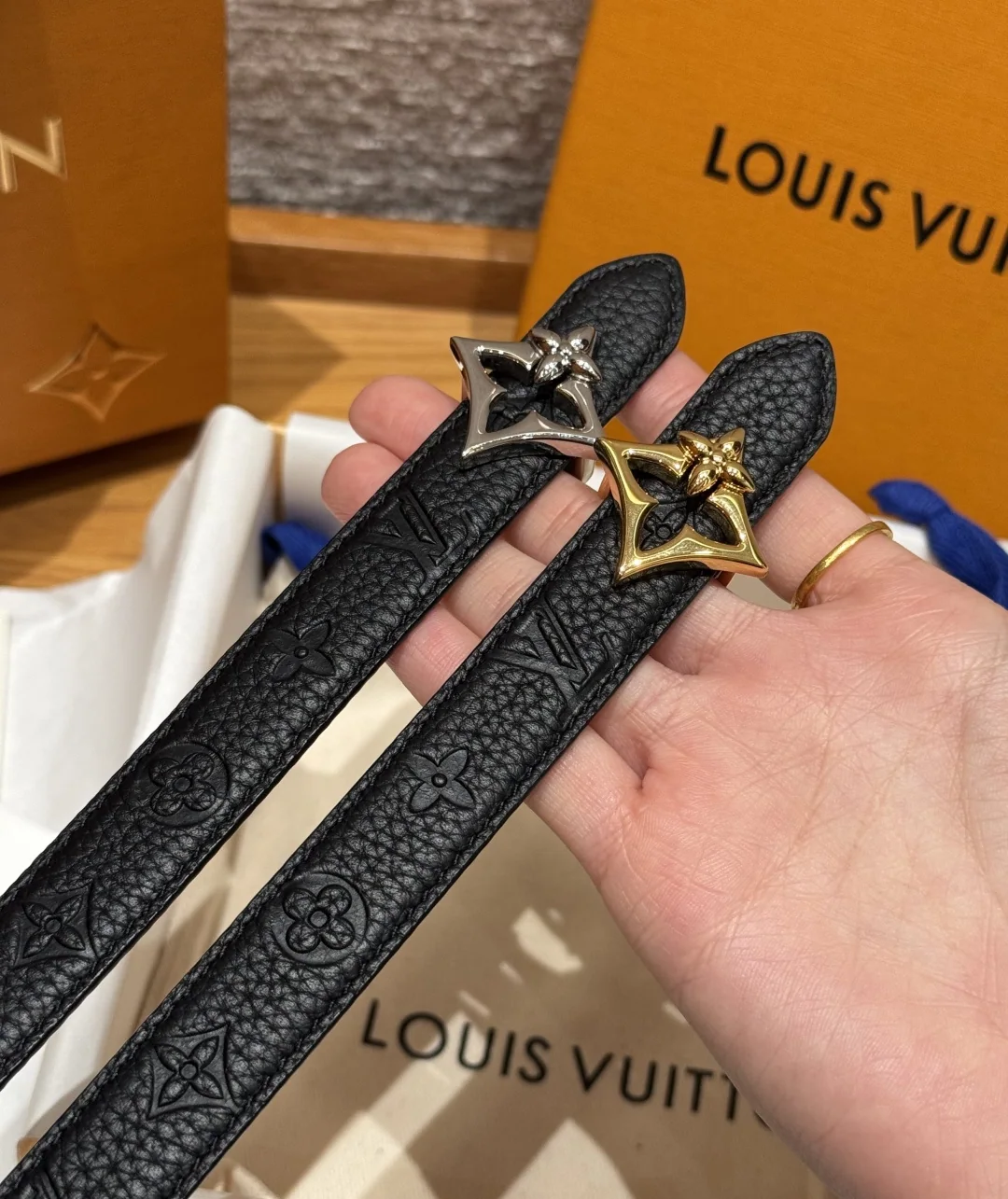 루이비통 플라워그램 20mm 리버시블 벨트 상세 이미지 2