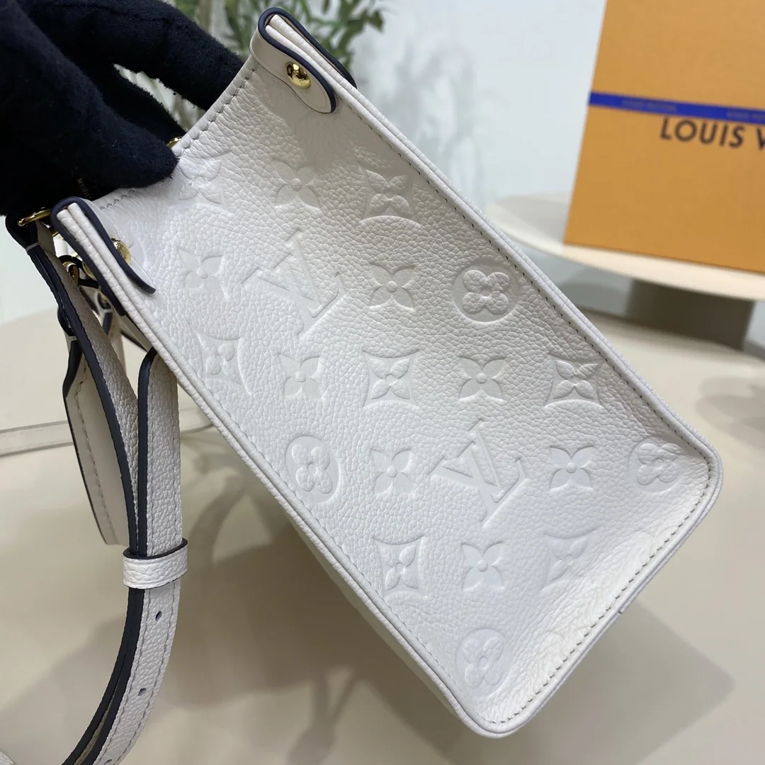 루이비통 ONTHEGO 크림 화이트 가방 M46569 상세 이미지 5
