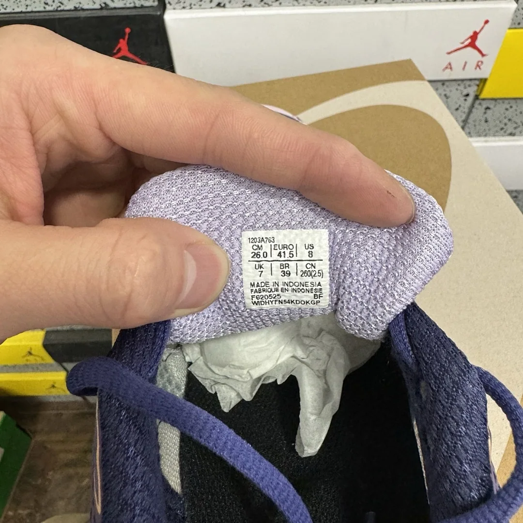 아식스 [TOP] 젤 큐뮬러스 16 1203A763-020 200297 Asics Gel-Cumulus 16 Purple Cloud Grey 상세 이미지 6