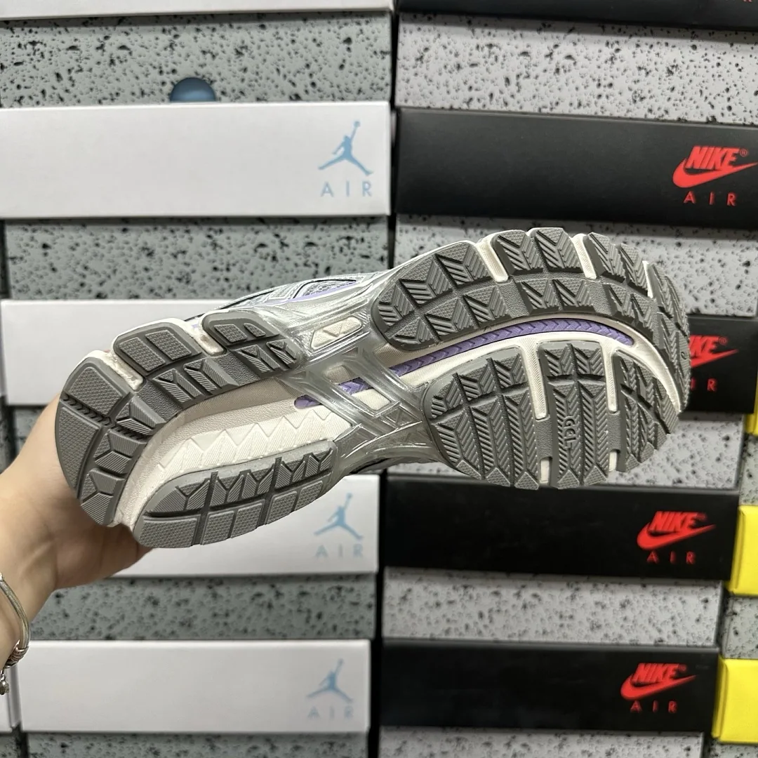 아식스 [TOP] 젤 카야노 20 1203A388-024 200460 Asics Gel-Kayano 20 상세 이미지 9